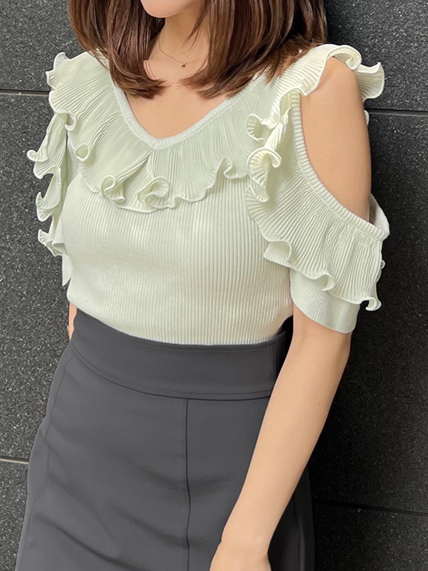 【スナイデル/SNIDEL】のフリルプリーツニットプルオーバー インテリア・キッズ・メンズ・レディースファッション・服の通販 founy(ファニー) 　ファッション　Fashion　レディースファッション　Ladies' Fashion Online　トップス・カットソー　Tops/Tshirt　ニット　Knit Tops　プルオーバー　Pullover　おすすめ　Recommend　ウェーブ　Wave　ストレート　Straight　ドッキング　Docking　フィット　Fit　フリル　Frills　プリーツ　Pleats　人気　Popularity　定番　Standard　MNT[021]|ID: prp329100004594369 ipo3291000000032636361