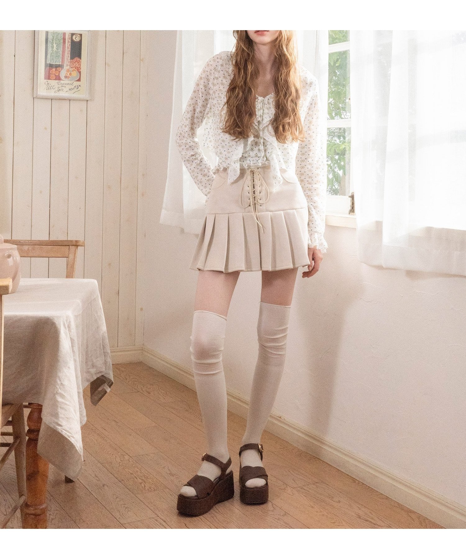 【マジェスティック レゴン/MAJESTIC LEGON】のフロントレースアッププリーツスカパン 人気、トレンドファッション・服の通販 founy(ファニー) 　ファッション　Fashion　レディースファッション　Ladies' Fashion Online　ガーリー　Girly　トレンド　Trend　ピーチ　Peach　フロント　Front　プリーツ　Pleats　レース　Race　 other-1|ID: prp329100004594522 ipo3291000000032639455