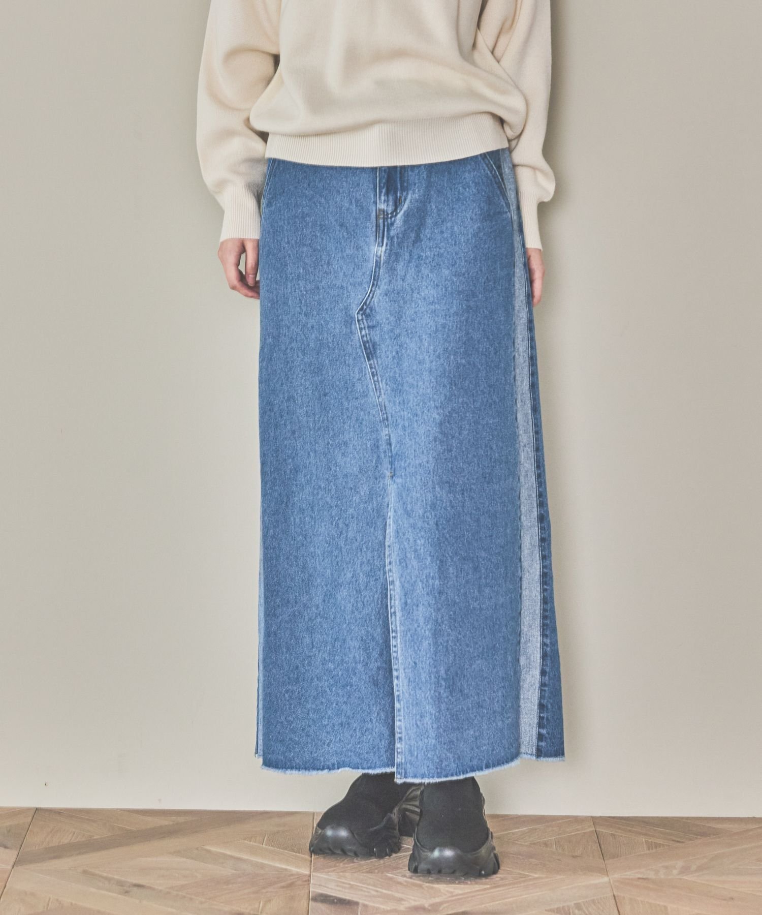 【ラコレ/LAKOLE】のサイドラインデニムスカート インテリア・キッズ・メンズ・レディースファッション・服の通販 founy(ファニー) 　ファッション　Fashion　レディースファッション　Ladies' Fashion Online　スカート　Skirt　デニムスカート　Denim Skirts　スリット　Slit　デニム　Denim　フレア　Flare　フロント　Front　インディゴ|ID: prp329100004594527 ipo3291000000032639502