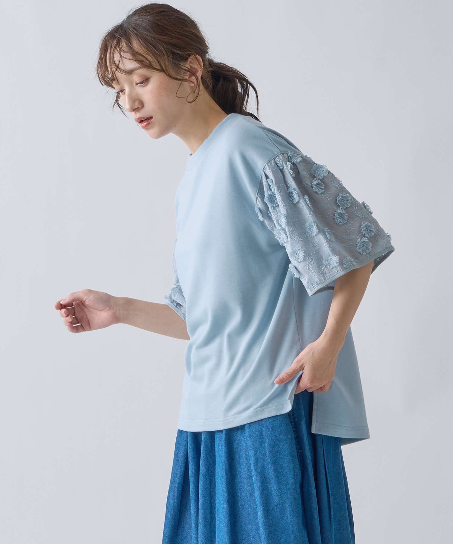 【その他のブランド/Other】の「KELEN / ケレン」 フラワー刺繍スリーブトップス SHANA インテリア・キッズ・メンズ・レディースファッション・服の通販 founy(ファニー) 　ファッション　Fashion　メンズファッション　Men's Style Online　トップス・カットソー　Tops/Tshirt/Men　カットソー　Cut And Sew　コンパクト　Compact　スタンダード　Standard　ストライプ　Stripe　スリット　Slit　とろみ　Thickness　トレンド　Trend　バランス　Balance　フラワー　Flower　フレア　Flare　ボトム　Bottom　レース　Race　S/S・春夏　Ss・Spring/Summer　再入荷　Restock/Back In Stock/Re Arrival　夏　Summer　2025年　2025　2025春夏・S/S　Ss,Spring/Summer,2025　SAXE|ID: prp329100004594552 ipo3291000000032639792