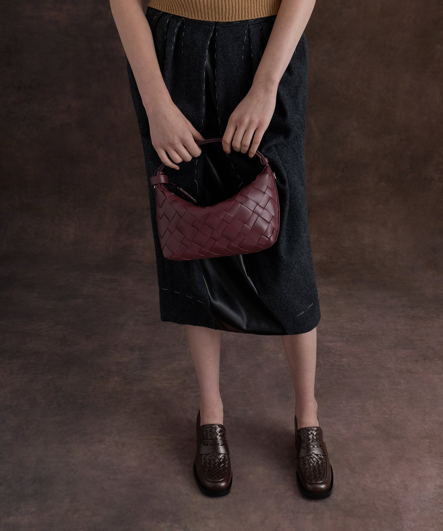 【チャールズ アンド キース/CHARLES & KEITH】のIvette イヴェット ウーブンショルダーバッグ インテリア・キッズ・メンズ・レディースファッション・服の通販 founy(ファニー) 　ファッション　Fashion　レディースファッション　Fashion for Women　バッグ　Bags　スマート　Smart, Elegant　エレガント 上品　Elegant　WineberryRed|ID: prp329100004594568 ipo3291000000034118290