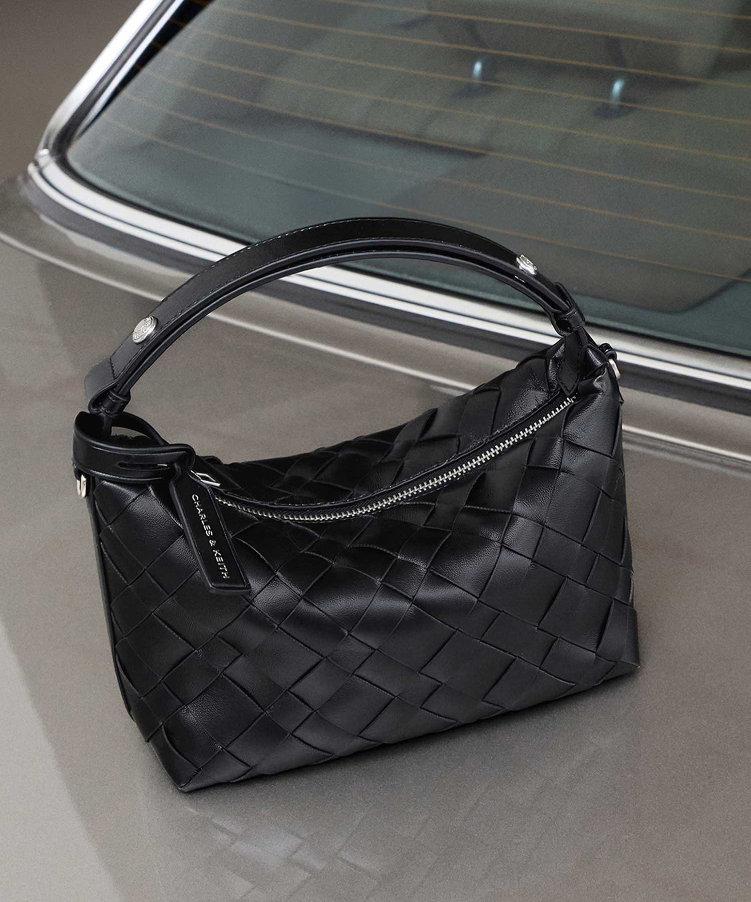 【チャールズ アンド キース/CHARLES & KEITH】のIvette イヴェット ウーブンショルダーバッグ インテリア・キッズ・メンズ・レディースファッション・服の通販 founy(ファニー) 　ファッション　Fashion　レディースファッション　Fashion for Women　バッグ　Bags　スマート　Smart, Elegant　エレガント 上品　Elegant　Noir|ID: prp329100004594568 ipo3291000000034118296