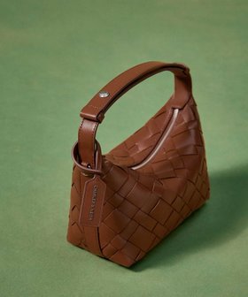【チャールズ アンド キース/CHARLES & KEITH】のIvette イヴェット ウーブンショルダーバッグ 人気、トレンドファッション・服の通販 founy(ファニー) ファッション Fashion レディースファッション Fashion for Women バッグ Bags スマート Smart, Elegant エレガント 上品 Elegant |ID:prp329100004594568