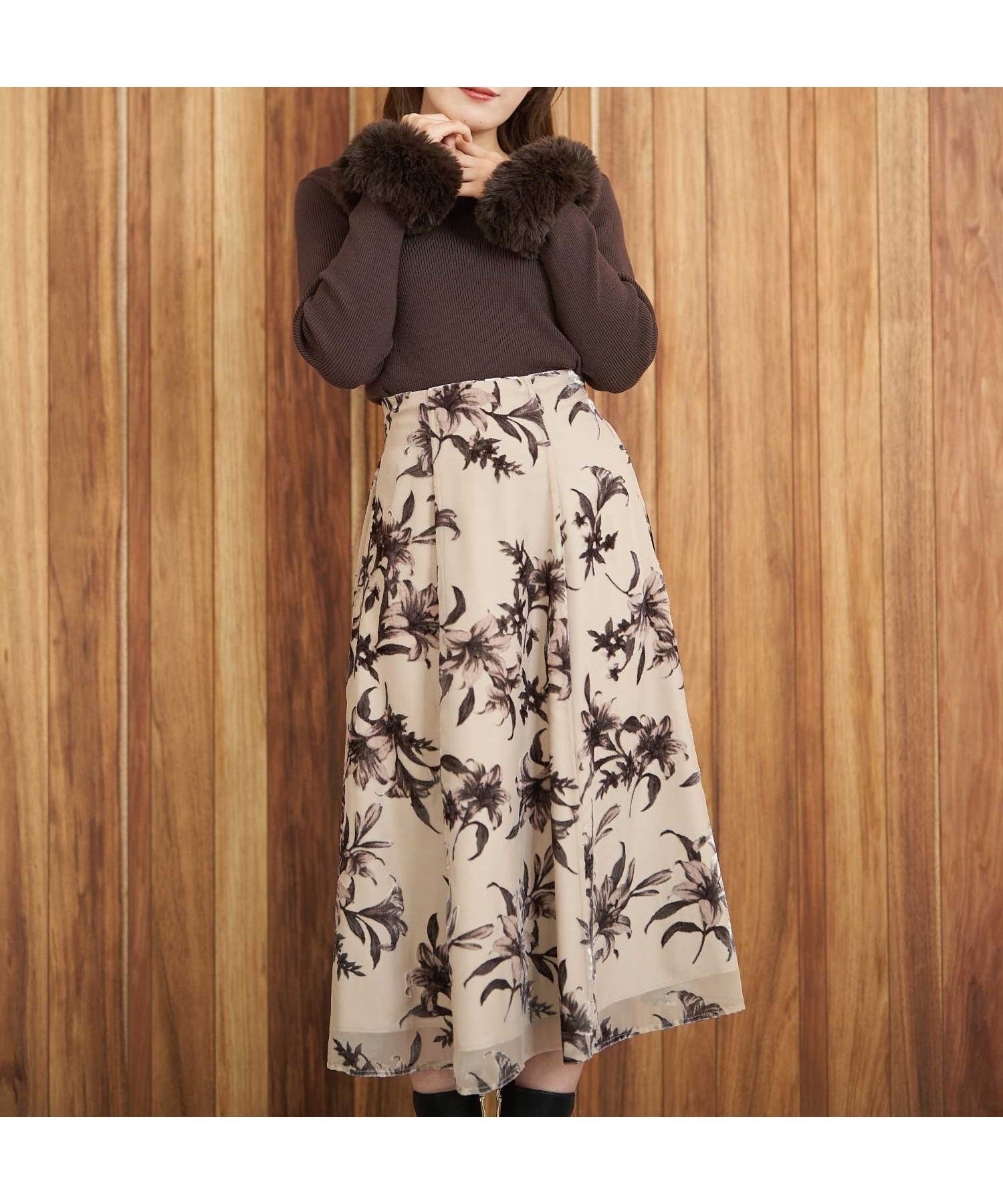 【ノエラ/Noela】のベロアプリント花柄スカート インテリア・キッズ・メンズ・レディースファッション・服の通販 founy(ファニー) 　ファッション　Fashion　レディースファッション　Ladies' Fashion Online　スカート　Skirt　プリント　Print　ベロア　Velor　ポケット　Pocket　ベージュ|ID: prp329100004594572 ipo3291000000032640072