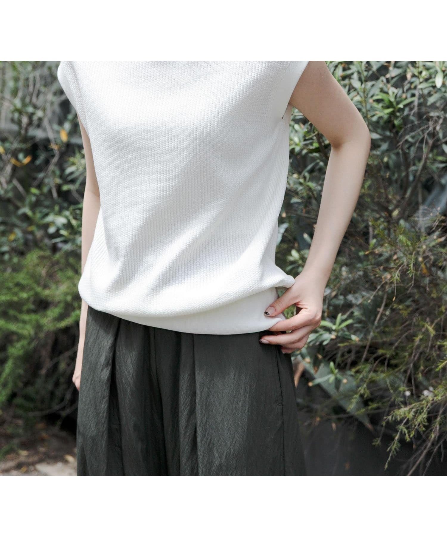 【アーバンリサーチ ドアーズ/URBAN RESEARCH DOORS】のFORK SPOON 変形ワッフルノースリーブプルオーバー 人気、トレンドファッション・服の通販 founy(ファニー) 　ファッション　Fashion　レディースファッション　Fashion for Women　トップス・カットソー　Cut & Sew Tops　キャミソール&ノースリーブ　Camisoles & Sleeveless Tops　カジュアルプルオーバー・ニットトップス　Pullovers & Knit Tops / Casual Pullovers　インナー　Innerwear　カットソー　Cut and Sewn Top　キャミソール　Camisole, Spaghetti Strap Top　コンパクト　Compact, Small Size　今季　This Season, Current Season　シンプル　Simple, Minimal　スリーブ　Sleeve, Long Sleeve / Short Sleeve　ベーシック　Basic, Essential　ロング　Long, Long-Length　ワイド　Wide, Wide Fit　ワッフル　Waffle, Waffle Knit　S/S・春夏　SS, Spring/Summer, Warm Season　夏　Summer　2025年　2025　2025春夏・S/S　Spring/Summer 2025 SS25　 other-1|ID: prp329100004594580 ipo3291000000032751884