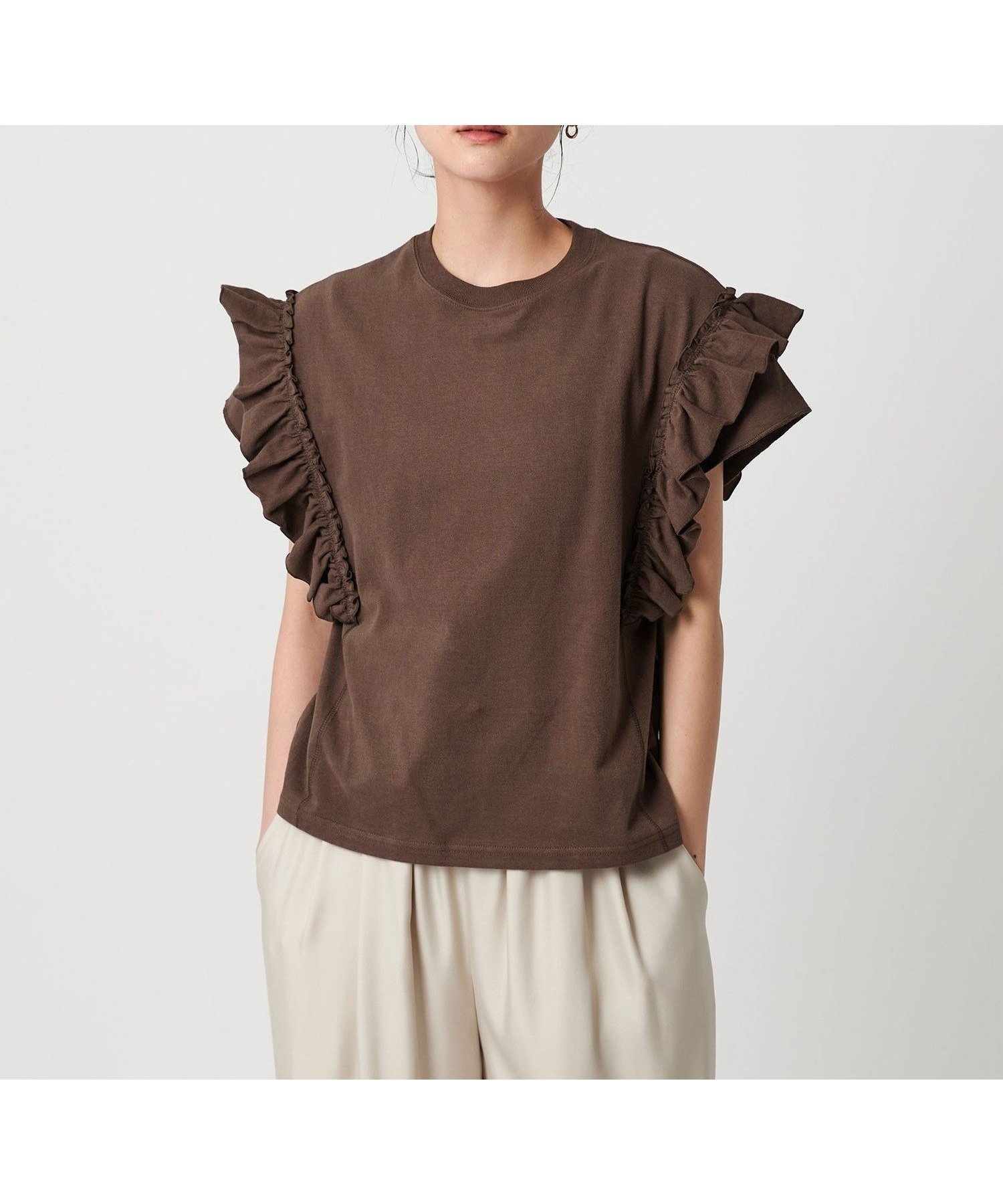 【ビューティ&ユース ユナイテッドアローズ/BEAUTY&YOUTH / UNITED ARROWS】のコットンフリル ショートスリーブカットソー インテリア・キッズ・メンズ・レディースファッション・服の通販 founy(ファニー) 　ファッション　Fashion　レディースファッション　Ladies' Fashion Online　トップス・カットソー　Tops/Tshirt　カットソー　Cut and Sewn　おすすめ　Recommend　とろみ　Thickness　デニム　Denim　トレンド　Trend　フェミニン　Feminine　フリル　Frills　ボックス　Box　ボトム　Bottom　リラックス　Relax　ワイド　Wide　ヴィンテージ　Vintage　定番　Standard　DK.BROWN|ID: prp329100004594747 ipo3291000000032643339