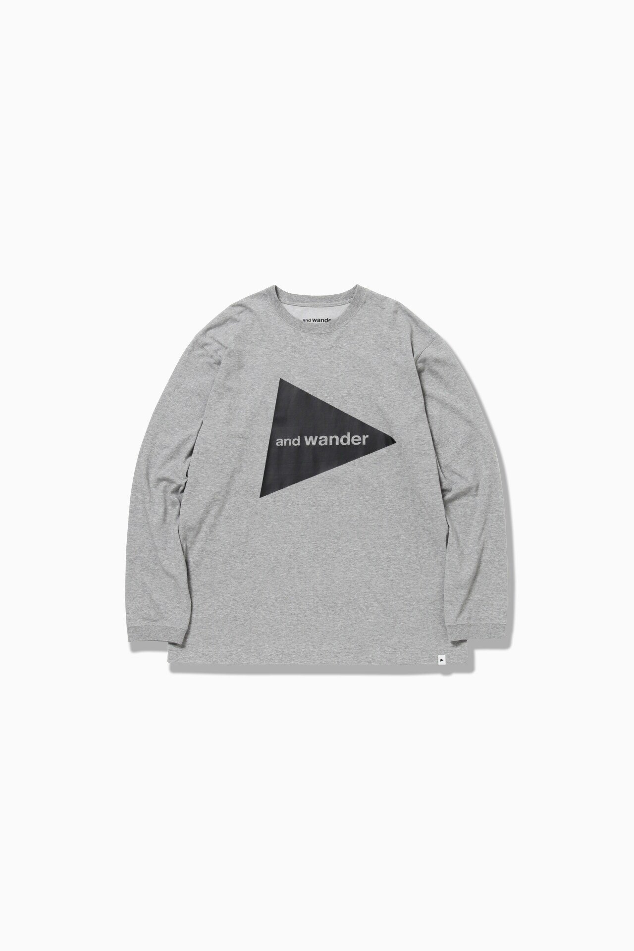 【アンドワンダー/and wander】のand wander logo LS T インテリア・キッズ・メンズ・レディースファッション・服の通販 founy(ファニー) 　ファッション　Fashion　レディースファッション　Ladies' Fashion Online　gray|ID: prp329100004594749 ipo3291000000032643358