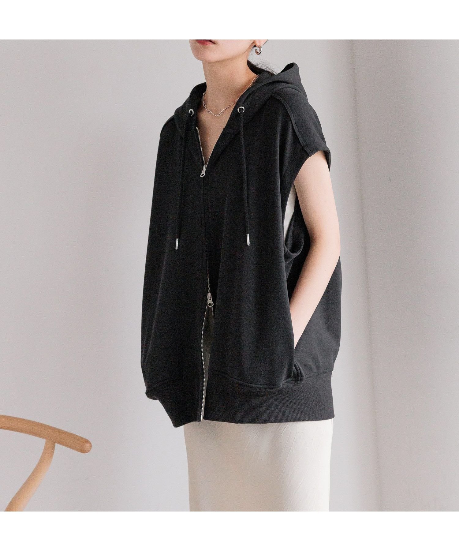 【ローリーズファーム/LOWRYS FARM】のZIPフーディノースリーブ 人気、トレンドファッション・服の通販 founy(ファニー) 　ファッション　Fashion　レディースファッション　Ladies' Fashion Online　トップス・カットソー　Tops/Tshirt　キャミソール / ノースリーブ　No Sleeves　おすすめ　Recommend　タイトスカート　Tight Skirt　バランス　Balance　ワイド　Wide　夏　Summer　 other-1|ID: prp329100004594763 ipo3291000000032643564