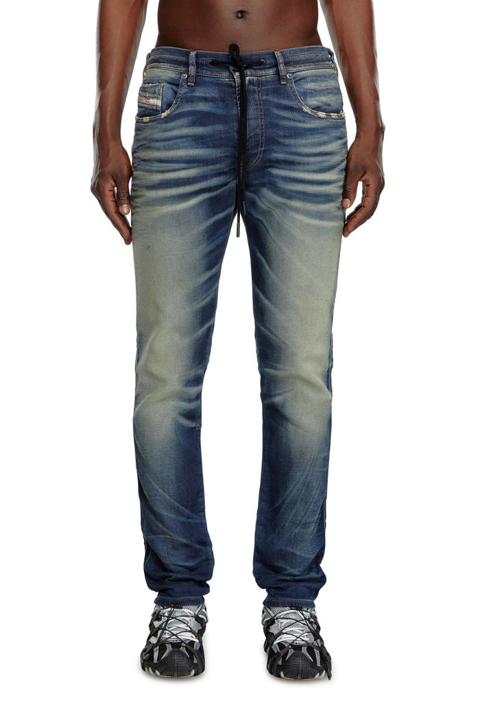 【ディーゼル/DIESEL / MEN】のメンズ デニム スリム 2062 D-STRUKT JOGG インテリア・キッズ・メンズ・レディースファッション・服の通販 founy(ファニー) https://founy.com/ ファッション Fashion メンズファッション Men's Style Online シェイプ Shape スリム Slim デニム Denim フィット Fit ポケット Pocket メンズ Mens 今季 This Season |ID: prp329100004594796 ipo3291000000032643892
