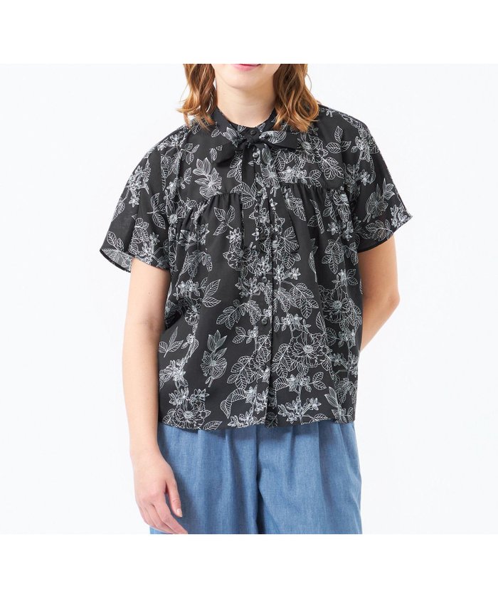 【マッキントッシュ フィロソフィー/MACKINTOSH PHILOSOPHY】のドローイングフラワーボウタイブラウス インテリア・キッズ・メンズ・レディースファッション・服の通販 founy(ファニー) https://founy.com/ ファッション Fashion レディースファッション Ladies' Fashion Online トップス・カットソー Tops/Tshirt シャツ/ブラウス Shirts/Blouses おすすめ Recommend インナー Inner ギャザー Gather ジャケット Jacket セットアップ Set Up フラワー Flower ボタニカル Botanical モノトーン Monotone 夏 Summer 春 Spring |ID: prp329100004594815 ipo3291000000032644183