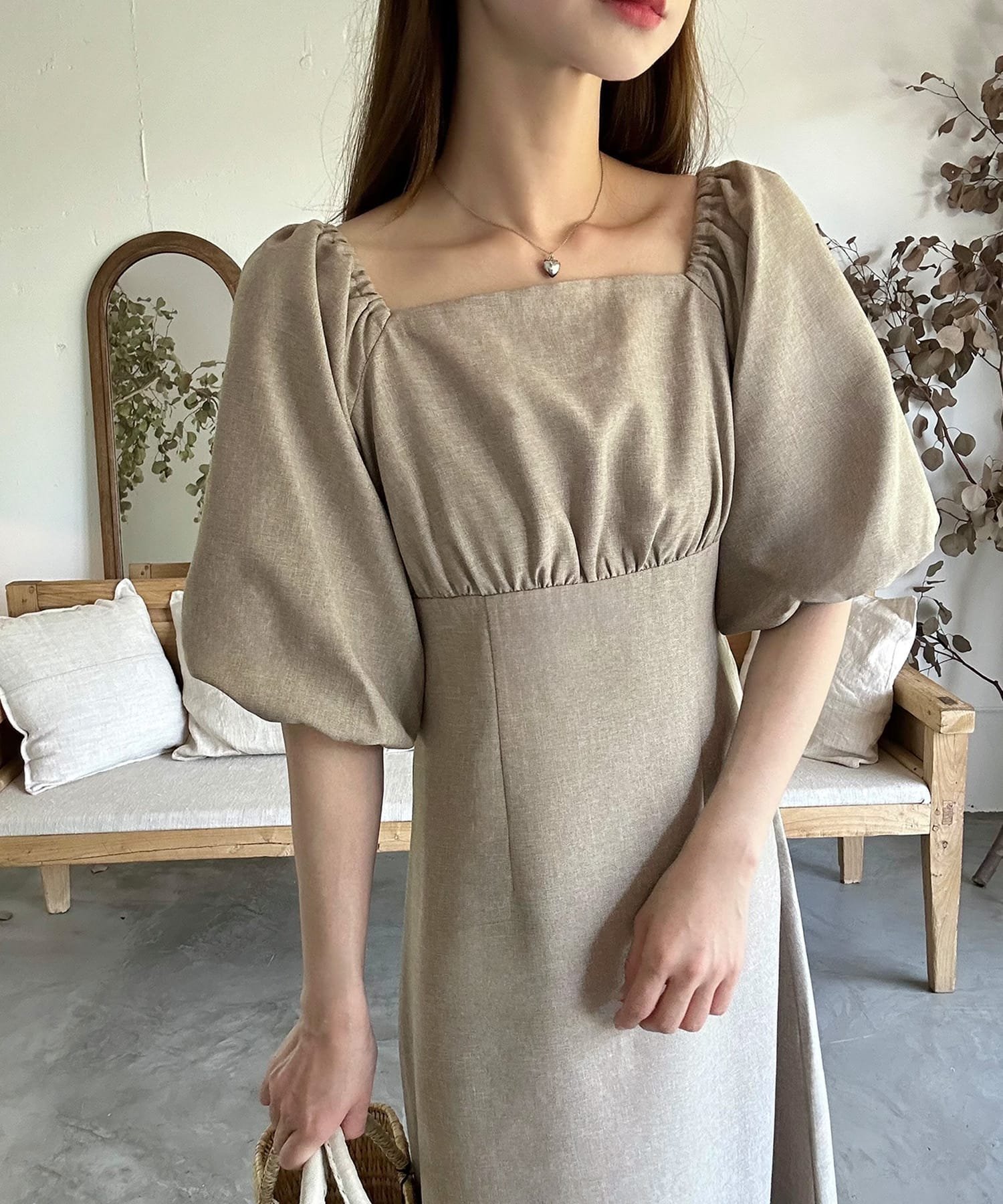 【ジュノア/JUNOAH】のオフショルフレアワンピース インテリア・キッズ・メンズ・レディースファッション・服の通販 founy(ファニー) 　ファッション　Fashion　レディースファッション　Ladies' Fashion Online　ワンピース　Dress　ライトベージュ|ID: prp329100004594833 ipo3291000000032644553