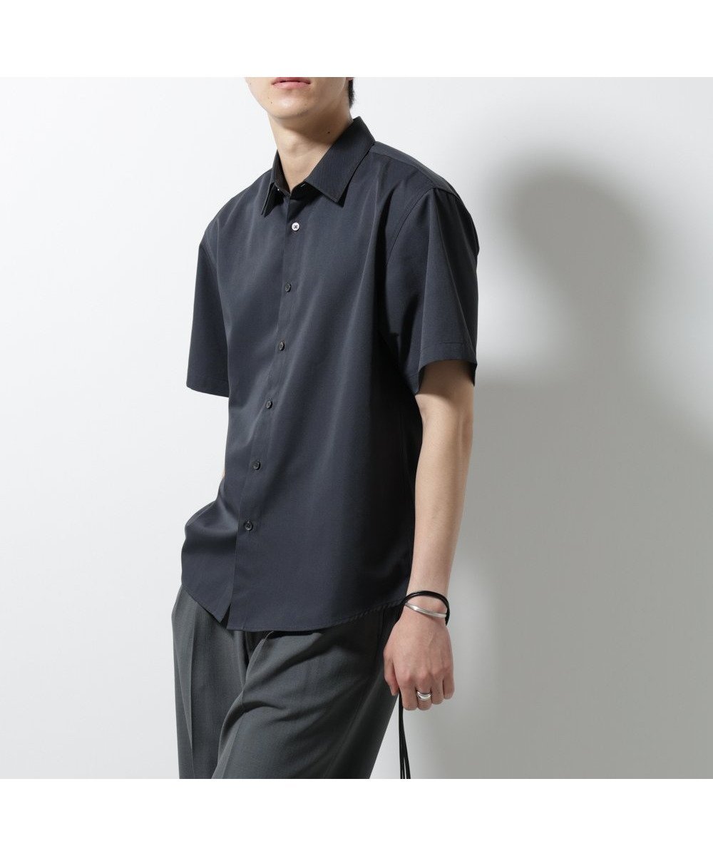 【ナノ ユニバース/nano universe / MEN】のスタンダードレギュラーカラーシャツ/半袖 インテリア・キッズ・メンズ・レディースファッション・服の通販 founy(ファニー) 　ファッション　Fashion　メンズファッション　Men's Style Online　2025年　2025　2025春夏・S/S　Ss,Spring/Summer,2025　おすすめ　Recommend　インナー　Inner　ジャケット　Jacket　スタンダード　Standard　スラックス　Slacks　デニム　Denim　ラウンド　Round　レギュラー　Regular　ロング　Long　ワイド　Wide　半袖　Short Sleeve　羽織　Haori　スミクロ1|ID: prp329100004594886 ipo3291000000032645263