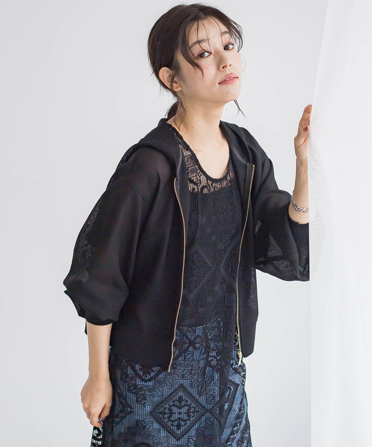 【ドロワット ロートレアモン/Droite Lautreamont】の変わり織りメッシュパーカー≪手洗い可能≫ インテリア・キッズ・メンズ・レディースファッション・服の通販 founy(ファニー) 　ファッション　Fashion　レディースファッション　Ladies' Fashion Online　トップス・カットソー　Tops/Tshirt　パーカ　Sweats　スポーティ　Sporty　パーカー　Hoodie　メッシュ　Mesh　ブラック|ID: prp329100004594995 ipo3291000000032646742