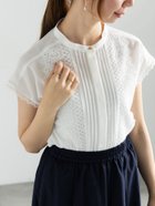 【テチチ/Te chichi】のスカラップレースフレンチスリーブブラウス 人気、トレンドファッション・服の通販 founy(ファニー) ファッション Fashion レディースファッション Fashion for Women トップス・カットソー Cut & Sew Tops シャツ・ブラウス・オフィスカジュアル Elegant Blouses & Button-Ups コンパクト Compact, Small Size スカラップ Scallop, Scalloped Edge スリーブ Sleeve, Long Sleeve / Short Sleeve フレンチ French, French Style レース Lace, Lace Fabric エレガント 上品 Elegant ビジネス 仕事 通勤 Business / Work / Commuting thumbnail オフホワイト|ID: prp329100004595030 ipo3291000000033014428
