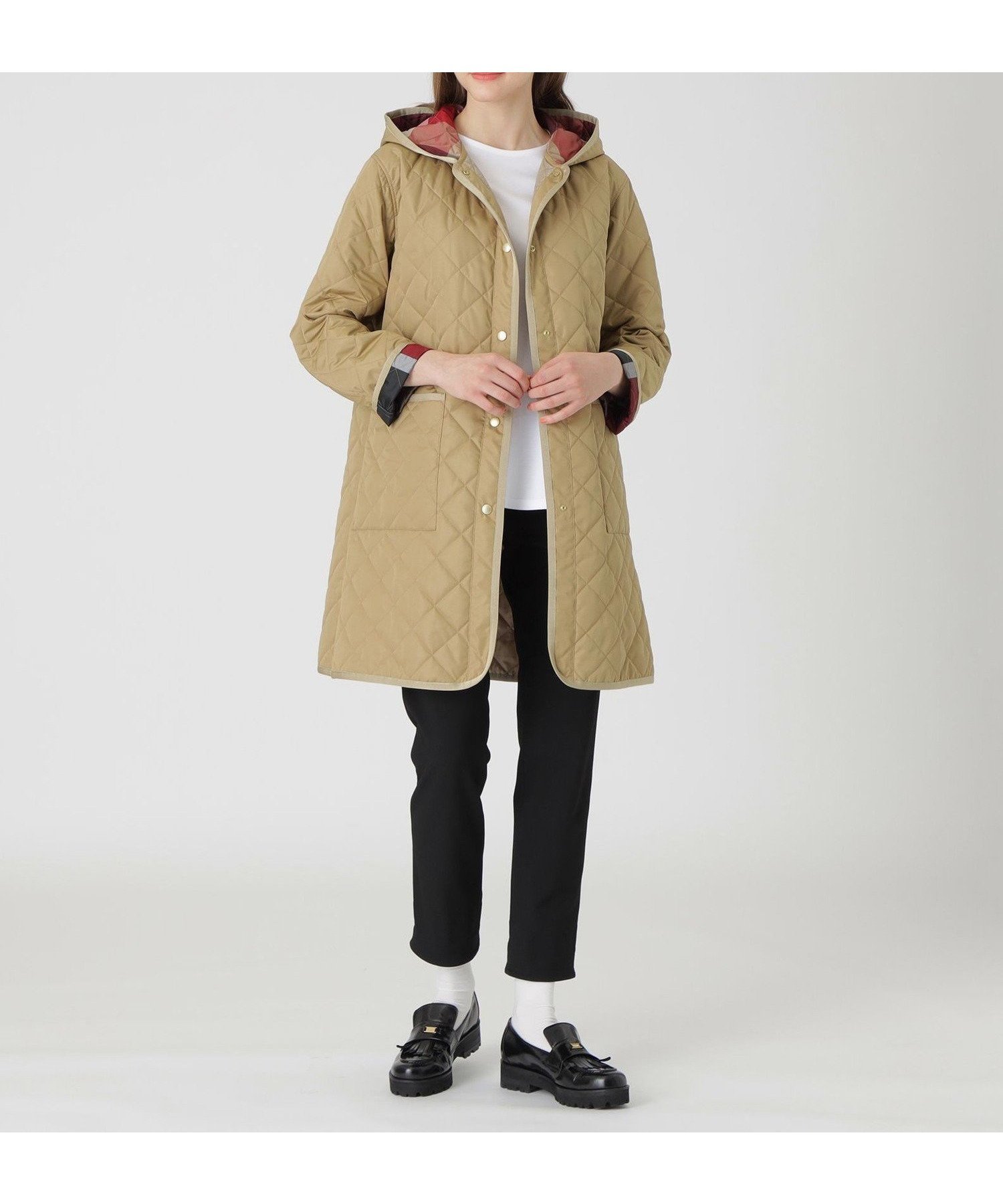 【ブルーレーベル クレストブリッジ/BLUE LABEL CRESTBRIDGE】の【一部店舗限定】クレストブリッジチェックキルティングロングコート インテリア・キッズ・メンズ・レディースファッション・服の通販 founy(ファニー) 　ファッション　Fashion　レディースファッション　Ladies' Fashion Online　アウター　Coat Outerwear　コート　Coats　キルティング　Quilting　チェック　Check　ベージュ|ID: prp329100004595037 ipo3291000000032647299
