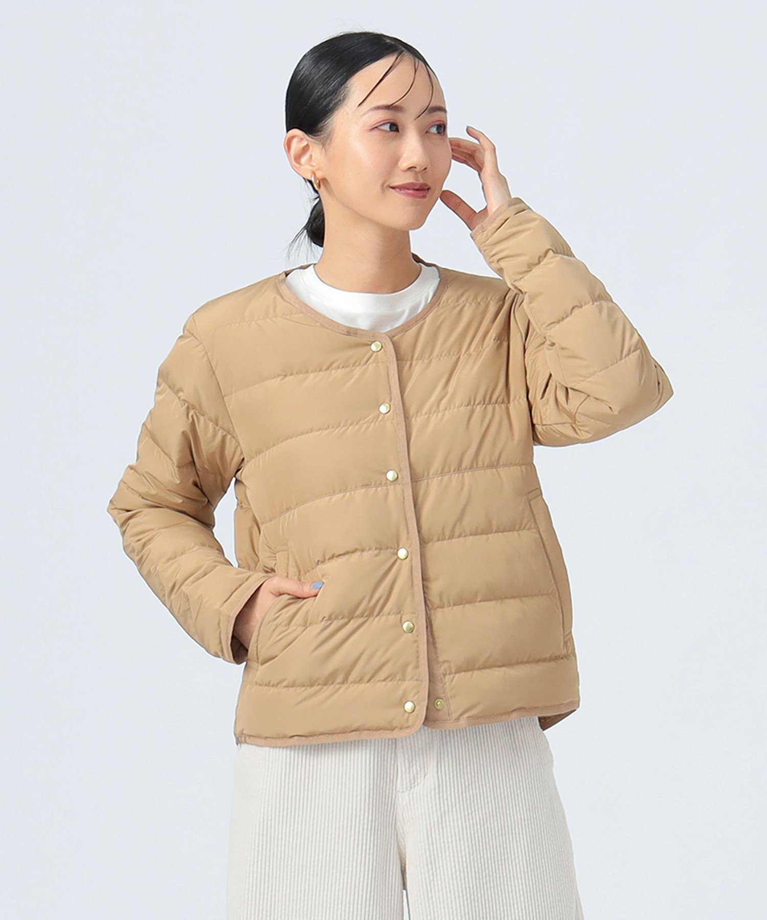 【ビームス ハート/BEAMS HEART】のフレンチ ショートダウンジャケット 25AW インテリア・キッズ・メンズ・レディースファッション・服の通販 founy(ファニー) 　ファッション　Fashion　レディースファッション　Fashion for Women　アウター　Coat / Outerwear Collection　レディースジャケット・軽アウター　Jackets　2025年　2025　2025-2026秋冬・A/W　Autumn/Winter 2025–26 AW25–26　おすすめ　Recommended / Our Picks　インナー　Innerwear　コンパクト　Compact, Small Size　シンプル　Simple, Minimal　ジャケット　Jacket, Outerwear　タートルネック　Turtleneck, High Neck　ダウン　Down, Puffer　バランス　Balance, Style Balance　フランス　France, French　フレンチ　French, French Style　冬　Winter / This Winter　定番　Standard, Basic Item　BEIGE|ID: prp329100004595057 ipo3291000000033584549