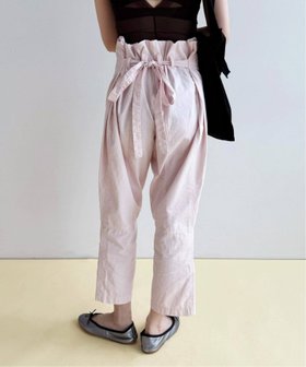 【エディット フォー ルル/edit.for LuLu】のバックリボンパンツ 人気、トレンドファッション・服の通販 founy(ファニー) ファッション Fashion レディースファッション Fashion for Women パンツ Pants & Trousers 2025年 2025 2025-2026秋冬・A/W Autumn/Winter 2025–26 AW25–26 ギャザー Gathered, Ruffled クロップド Cropped, Short Length フェミニン Feminine, Girly リボン Ribbon, Bow 夏 Summer |ID:prp329100004595065