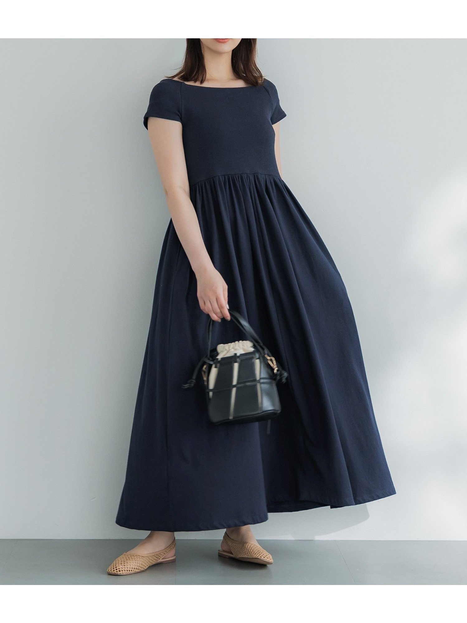 【コカ/COCA】のオフショルダーワンピース インテリア・キッズ・メンズ・レディースファッション・服の通販 founy(ファニー) 　ファッション　Fashion　レディースファッション　Ladies' Fashion Online　ワンピース　Dress　オフショルダーワンピース・ドレス　Off The Shoulder Dresses　キャップ　Cap　サンダル　Sandals　スクエア　Square　スニーカー　Sneakers　スリーブ　Sleeve　デコルテ　Decolletage　フレンチ　French　ポケット　Pocket　おすすめ　Recommend　エレガント 上品　Elegant　Navy|ID: prp329100004595247 ipo3291000000032650855