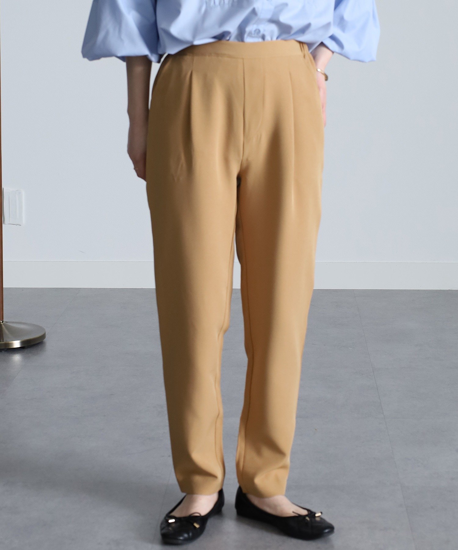 【ラナン/Ranan】のRanan/ 低身長サイズ有 美脚シルエットタックテーパードパンツ インテリア・キッズ・メンズ・レディースファッション・服の通販 founy(ファニー) 　ファッション　Fashion　レディースファッション　Ladies' Fashion Online　パンツ　Pants　ギャザー　Gather　サンダル　Sandals　ジャケット　Jacket　スキニー　Skinny　ストレッチ　Stretch　スニーカー　Sneakers　ツイル　Twill　デニム　Denim　フレア　Flare　プチプライス・低価格　Affordable　ベージュ|ID: prp329100004595291 ipo3291000000032651390