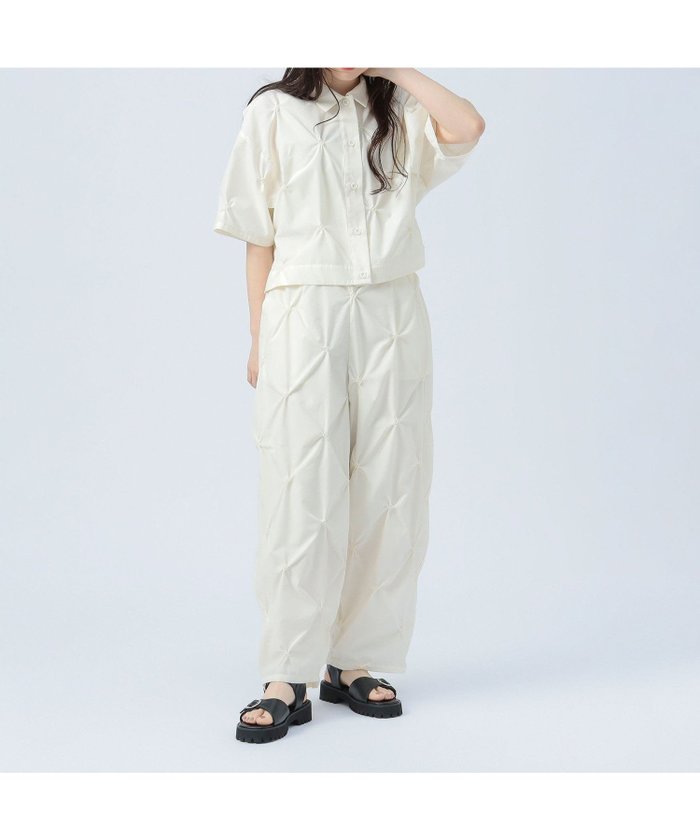 【ビームス ハート/BEAMS HEART】のピン刺繍 コクーンパンツ インテリア・キッズ・メンズ・レディースファッション・服の通販 founy(ファニー) https://founy.com/ ファッション Fashion レディースファッション Ladies' Fashion Online パンツ Pants おすすめ Recommend サンダル Sandals シンプル Simple スニーカー Sneakers セットアップ Set Up トレンド Trend 夏 Summer 春 Spring S/S・春夏 Ss・Spring/Summer |ID: prp329100004595301 ipo3291000000032651493