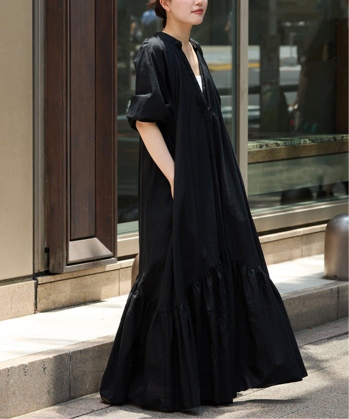 【プラージュ/Plage】のローンマキシワンピース インテリア・キッズ・メンズ・レディースファッション・服の通販 founy(ファニー) https://founy.com/ ファッション Fashion レディースファッション Ladies' Fashion Online ワンピース Dress マキシワンピース Maxi Dress ギャザー Gather スリーブ Sleeve バランス Balance フレア Flare ラウンド Round |ID: prp329100004595306 ipo3291000000032651518