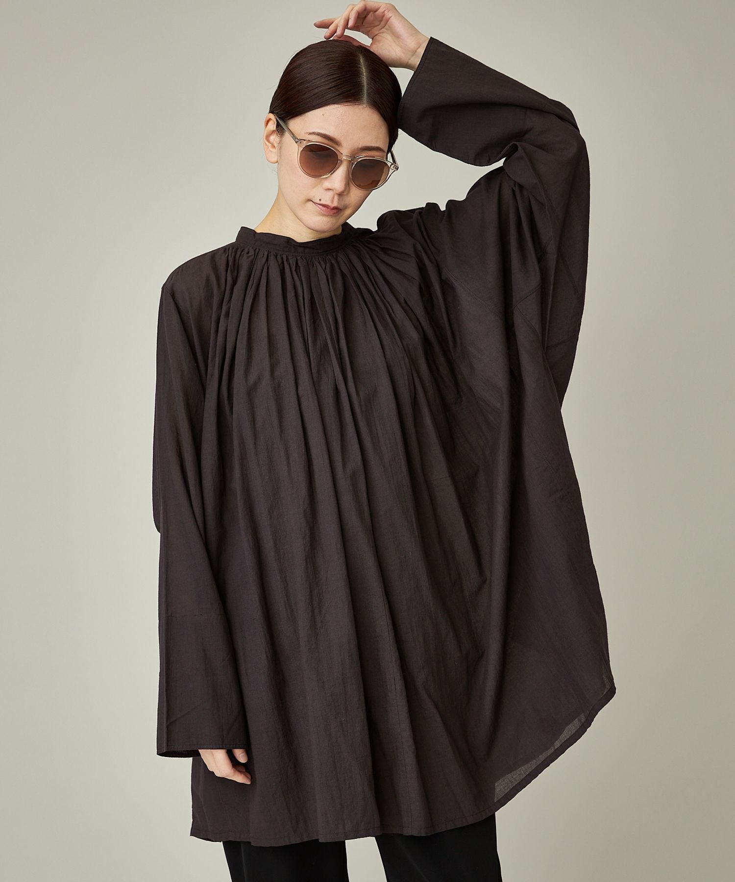 【カレンソロジー/Curensology】のカディコットンブラウス インテリア・キッズ・メンズ・レディースファッション・服の通販 founy(ファニー) 　ファッション　Fashion　レディースファッション　Fashion for Women　トップス・カットソー　Cut & Sew Tops　シャツ・ブラウス・オフィスカジュアル　Elegant Blouses & Button-Ups　インド　Indian Textile　ブロック　Block, Solid Block Pattern　プリント　Print, Printed Pattern　ワイド　Wide, Wide Fit　夏　Summer　長袖　Long Sleeve, Full Sleeve　チャコール18|ID: prp329100004595377 ipo3291000000032652330