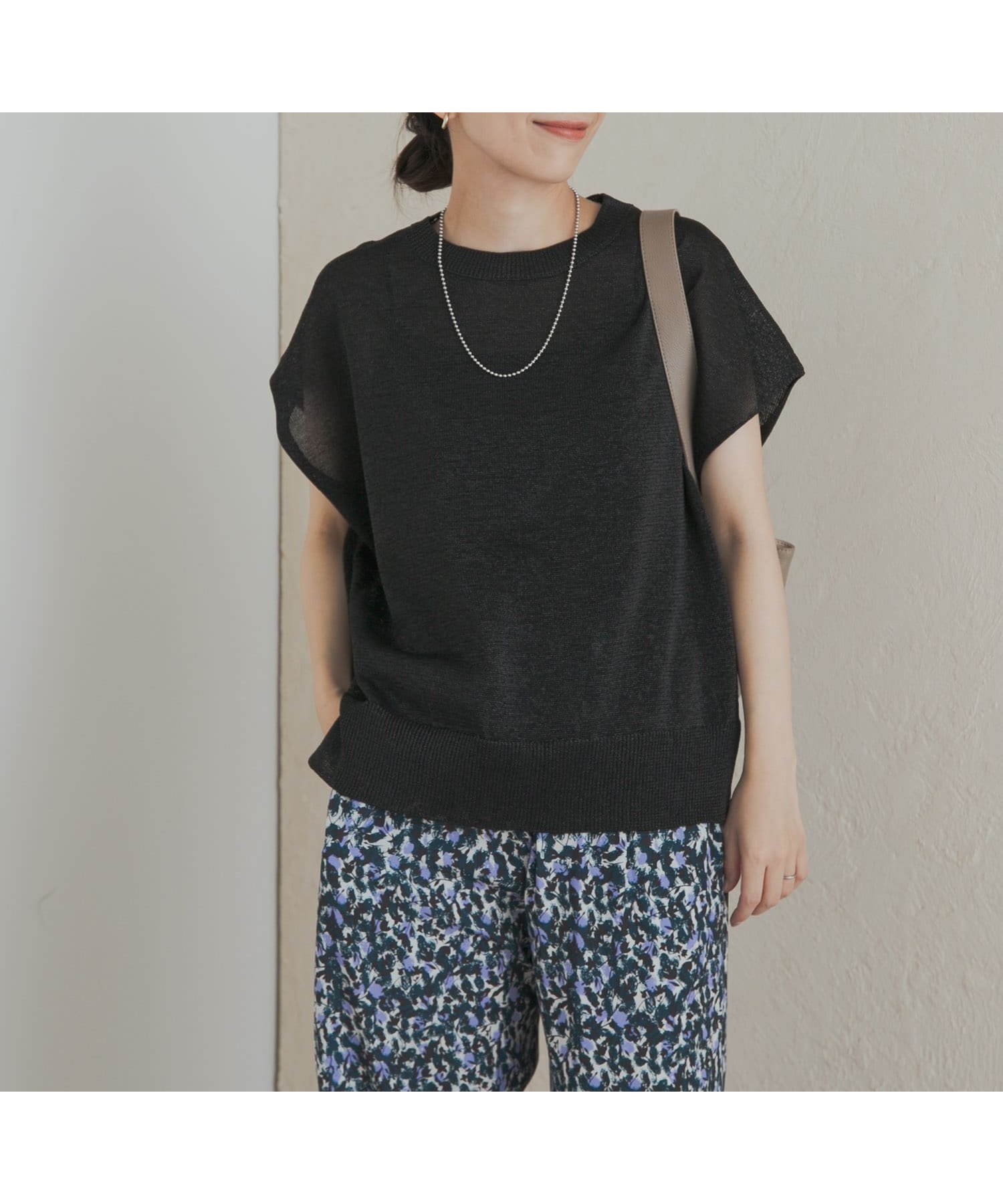 【アーバンリサーチ ドアーズ/URBAN RESEARCH DOORS】の『一部WEB限定カラー』ウォッシャブルドライニット インテリア・キッズ・メンズ・レディースファッション・服の通販 founy(ファニー) 　ファッション　Fashion　レディースファッション　Fashion for Women　トップス・カットソー　Cut & Sew Tops　ニット　Knit Tops & Sweaters　2025年　2025　2025春夏・S/S　Spring/Summer 2025 SS25　シアー　Sheer, See-Through　シンプル　Simple, Minimal　スリット　Slit, Slit Detail　ドレープ　Drape, Draping Fabric　ワイド　Wide, Wide Fit　夏　Summer　S/S・春夏　SS, Spring/Summer, Warm Season　BLACK|ID: prp329100004595495 ipo3291000000033569675
