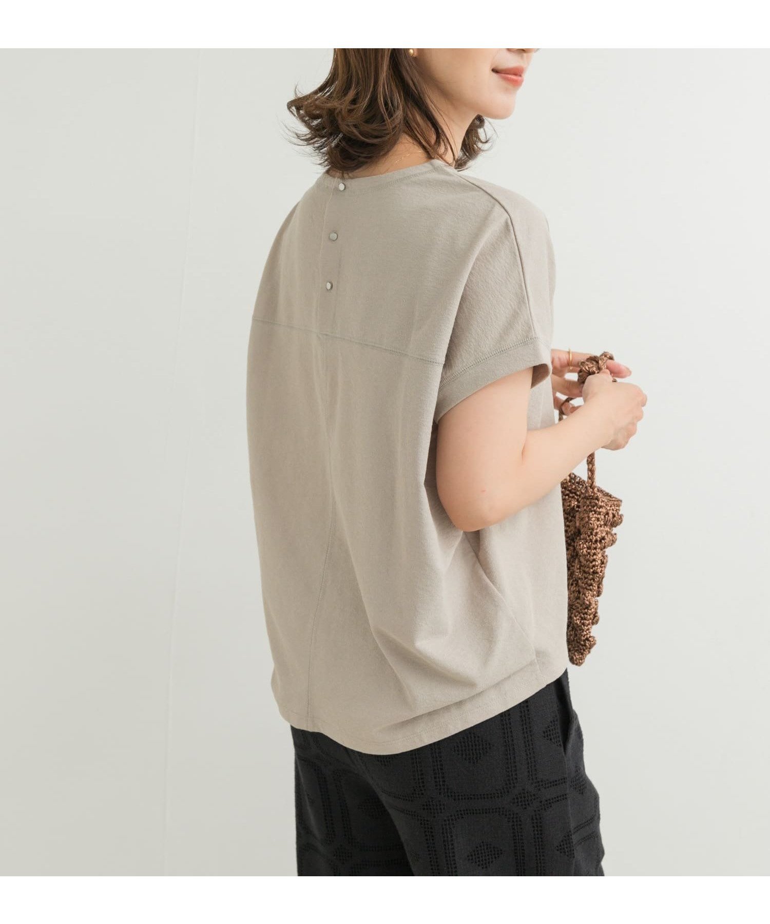 【アーバンリサーチ ドアーズ/URBAN RESEARCH DOORS】のリネンタッチBACKボタンプルオーバー インテリア・キッズ・メンズ・レディースファッション・服の通販 founy(ファニー) 　ファッション　Fashion　レディースファッション　Fashion for Women　トップス・カットソー　Cut & Sew Tops　カジュアルプルオーバー・ニットトップス　Pullovers & Knit Tops / Casual Pullovers　イエロー　Yellow　インナー　Innerwear　秋　Autumn　カットソー　Cut and Sewn Top　シンプル　Simple, Minimal　ストレート　Straight, Straight Cut　スリーブ　Sleeve, Long Sleeve / Short Sleeve　バランス　Balance, Style Balance　リネン　Linen, Linen Fabric　リラックス　Relax, Relaxed Fit　ワイド　Wide, Wide Fit　S/S・春夏　SS, Spring/Summer, Warm Season　夏　Summer　2025年　2025　2025春夏・S/S　Spring/Summer 2025 SS25　GREGE|ID: prp329100004595658 ipo3291000000032655333