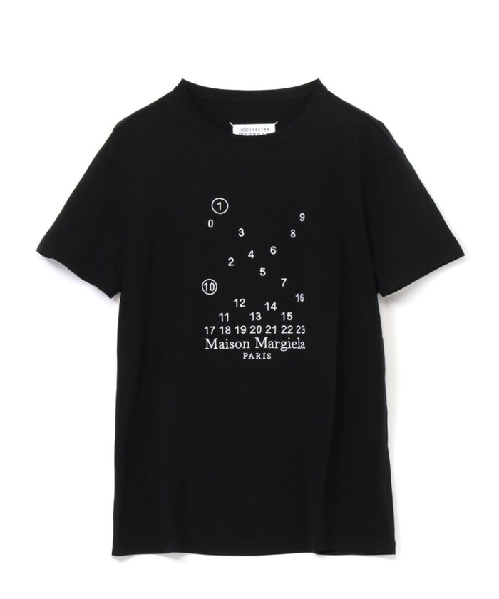 【メゾン マルジェラ/MAISON MARGIELA】のナンバリングロゴマココットンTシャツ インテリア・キッズ・メンズ・レディースファッション・服の通販 founy(ファニー) https://founy.com/ ファッション Fashion レディースファッション Ladies' Fashion Online トップス・カットソー Tops/Tshirt シャツ/ブラウス Shirts/Blouses ロング / Tシャツ T-Shirts インナー Inner ジャケット Jacket スタイリッシュ Stylish フロント Front ロング Long ワイド Wide 吸水 Water Absorption |ID: prp329100004595717 ipo3291000000032656084