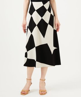 【シビラ/SYBILLA】のサークルパッチワークスカート 人気、トレンドファッション・服の通販 founy(ファニー) ファッション Fashion レディースファッション Ladies' Fashion Online スカート Skirt サークル Circle スペシャル Special パッチワーク Patchwork フレア Flare モノトーン Monotone |ID:prp329100004595729