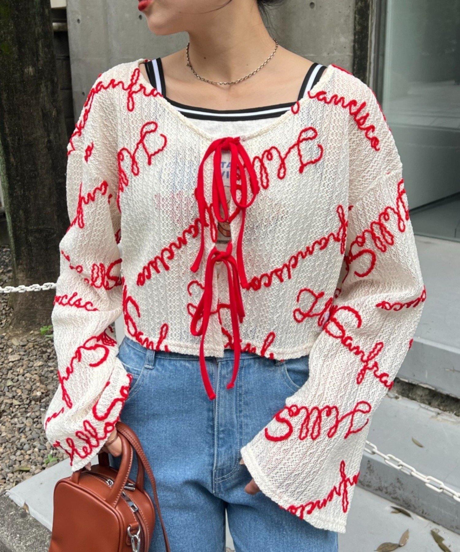 【チャオパニックティピー/CIAOPANIC TYPY】の【HELLO.SANFRANCISCO】2WAYロゴコード刺繍ボレロ 人気、トレンドファッション・服の通販 founy(ファニー) 　ファッション　Fashion　レディースファッション　Ladies' Fashion Online　アウター　Coat Outerwear　ボレロ　Bolero jackets　キャミ　Cami　クロップド　Cropped　デニム　Denim　トレンド　Trend　ノースリーブ　No Sleeve　ボトム　Bottom　ボレロ　Bolero　リボン　Ribbon　ロング　Long　ワイド　Wide　おすすめ　Recommend　 other-1|ID: prp329100004595755 ipo3291000000032656592