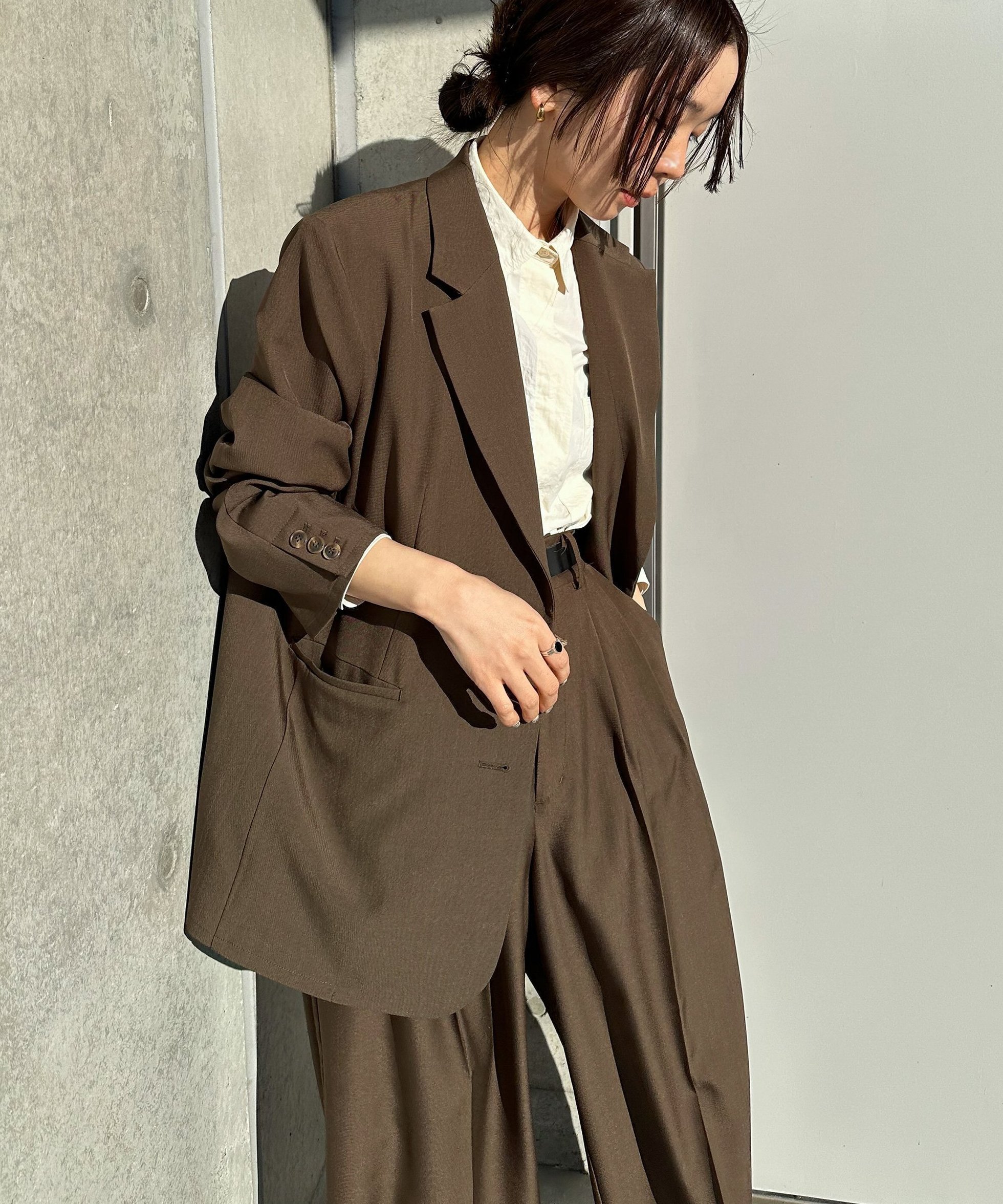 【その他のブランド/Other】のオーバーサイズテーラードジャケット インテリア・キッズ・メンズ・レディースファッション・服の通販 founy(ファニー) 　ファッション　Fashion　レディースファッション　Fashion for Women　アウター　Coat / Outerwear Collection　レディースジャケット・軽アウター　Jackets　テーラードジャケット / 通勤・きれいめスタイル　Tailored Jackets & Blazers　カットソー　Cut and Sewn Top　シンプル　Simple, Minimal　ダウン　Down, Puffer　ボックス　Boxy, Box Shape　モダン　Modern, Contemporary　ロング　Long, Long-Length　ブラウン-800|ID: prp329100004595862 ipo3291000000032657420