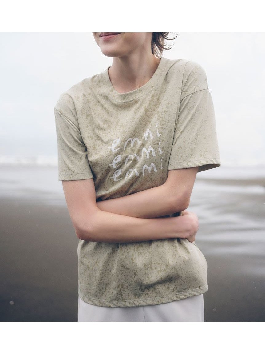 【エミ/emmi】の【emmi×ecostore】UpDRIFT emmiロゴTシャツ 人気、トレンドファッション・服の通販 founy(ファニー) 　ファッション　Fashion　レディースファッション　Ladies' Fashion Online　トップス・カットソー　Tops/Tshirt　シャツ/ブラウス　Shirts/Blouses　ロング / Tシャツ　T-Shirts　コラボ　Collaboration　コレクション　Collection　ビーチ　Beach　プリント　Print　 other-1|ID: prp329100004595936 ipo3291000000032658098