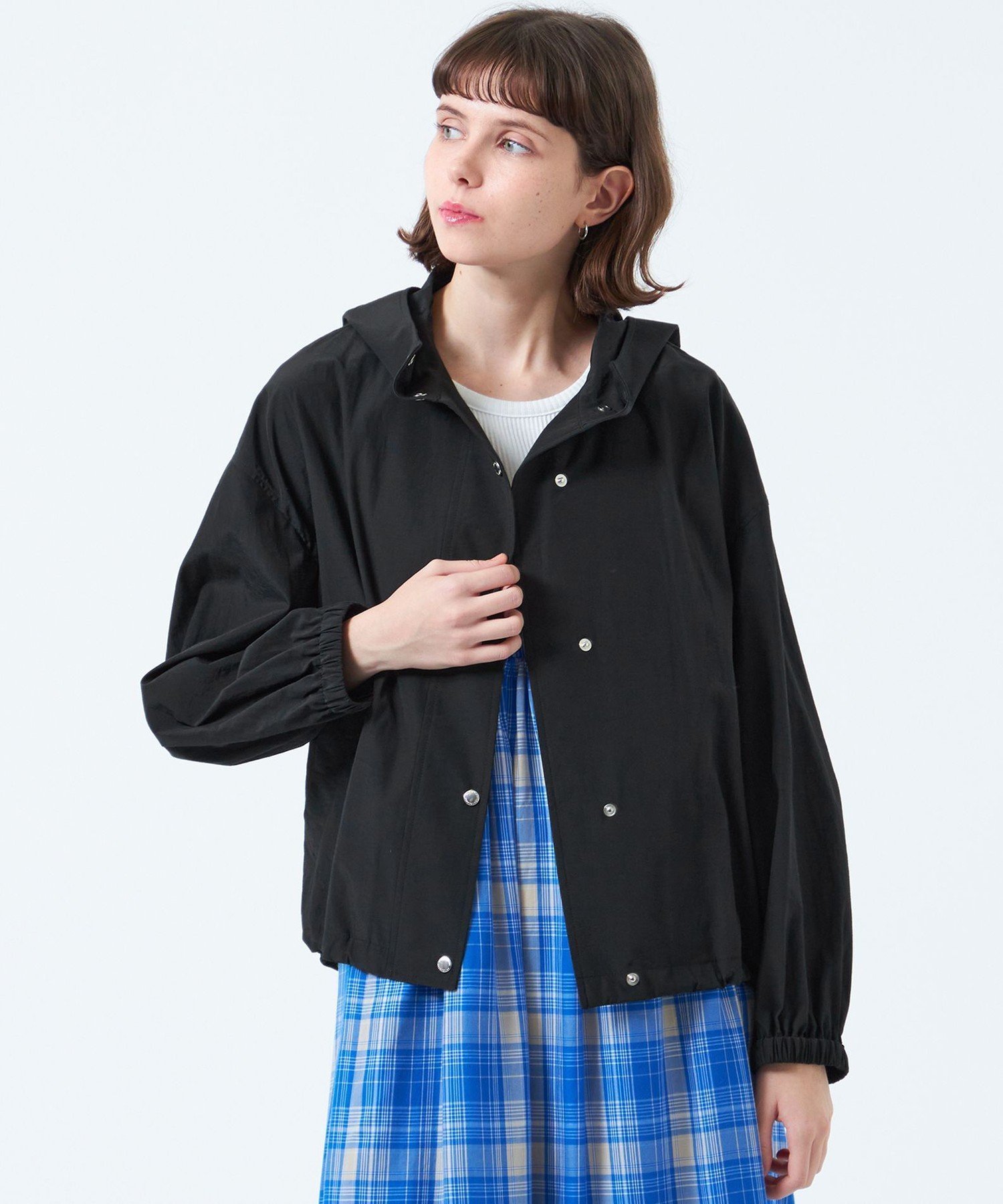 【マッキントッシュ フィロソフィー/MACKINTOSH PHILOSOPHY】の【Ripon(リポン)】グロッシーナイロンマウンテンパーカー インテリア・キッズ・メンズ・レディースファッション・服の通販 founy(ファニー) 　ファッション　Fashion　レディースファッション　Ladies' Fashion Online　トップス・カットソー　Tops/Tshirt　パーカ　Sweats　おすすめ　Recommend　コンパクト　Compact　ショルダー　Shoulder　スリーブ　Sleeve　トレンド　Trend　ドロップ　Drop　ドローコード　Draw Cord　バランス　Balance　パーカー　Hoodie　リラックス　Relax　春　Spring　秋　Autumn/Fall　軽量　Lightweight　ブラック|ID: prp329100004596068 ipo3291000000032659725