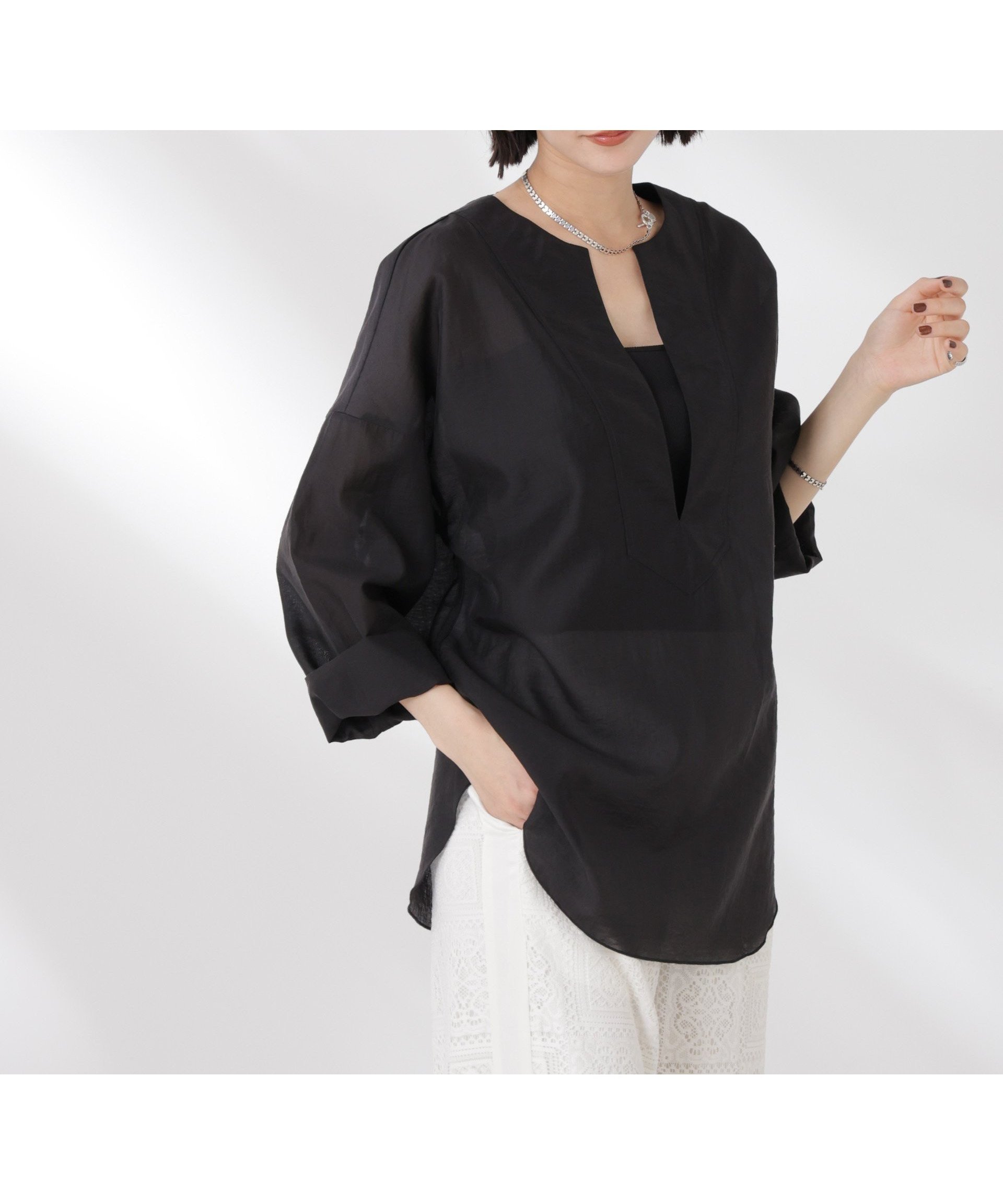 【ナノ ユニバース/nano universe】のDeepVネックプルオーバーブラウス インテリア・キッズ・メンズ・レディースファッション・服の通販 founy(ファニー) 　ファッション　Fashion　レディースファッション　Ladies' Fashion Online　トップス・カットソー　Tops/Tshirt　シャツ/ブラウス　Shirts/Blouses　プルオーバー　Pullover　Vネック　V-Neck　ウォッシャブル　Washable　キャミソール　Camisole　シアー　Sheer　スリム　Slim　リラックス　Relax　おすすめ　Recommend　エレガント 上品　Elegant　2025年　2025　2025春夏・S/S　Ss,Spring/Summer,2025　ブラック|ID: prp329100004596112 ipo3291000000032660379