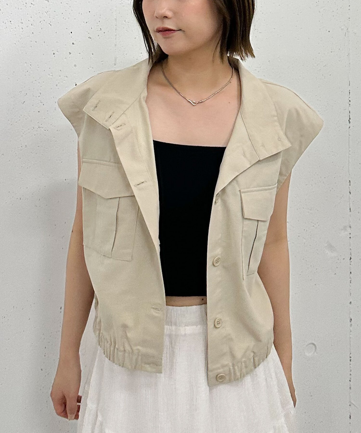 【アルシーヴ/archives】のミリタリーベスト インテリア・キッズ・メンズ・レディースファッション・服の通販 founy(ファニー) 　ファッション　Fashion　レディースファッション　Fashion for Women　アウター　Coat / Outerwear Collection　トップス・カットソー　Cut & Sew Tops　ベスト&ジレ / 重ね着スタイル　Vests & Gilets　おすすめ　Recommended / Our Picks　キャミソール　Camisole, Spaghetti Strap Top　キャミワンピース　Cami Dress, Slip Dress　ギャザー　Gathered, Ruffled　スタンド　Stand Collar, Upright Stand　ティアードスカート　Tiered Skirt, Flounced Skirt　ベスト　Vest, Waistcoat　ミリタリー　Military, Army Style　夏　Summer　BEIGE|ID: prp329100004596169 ipo3291000000032661344