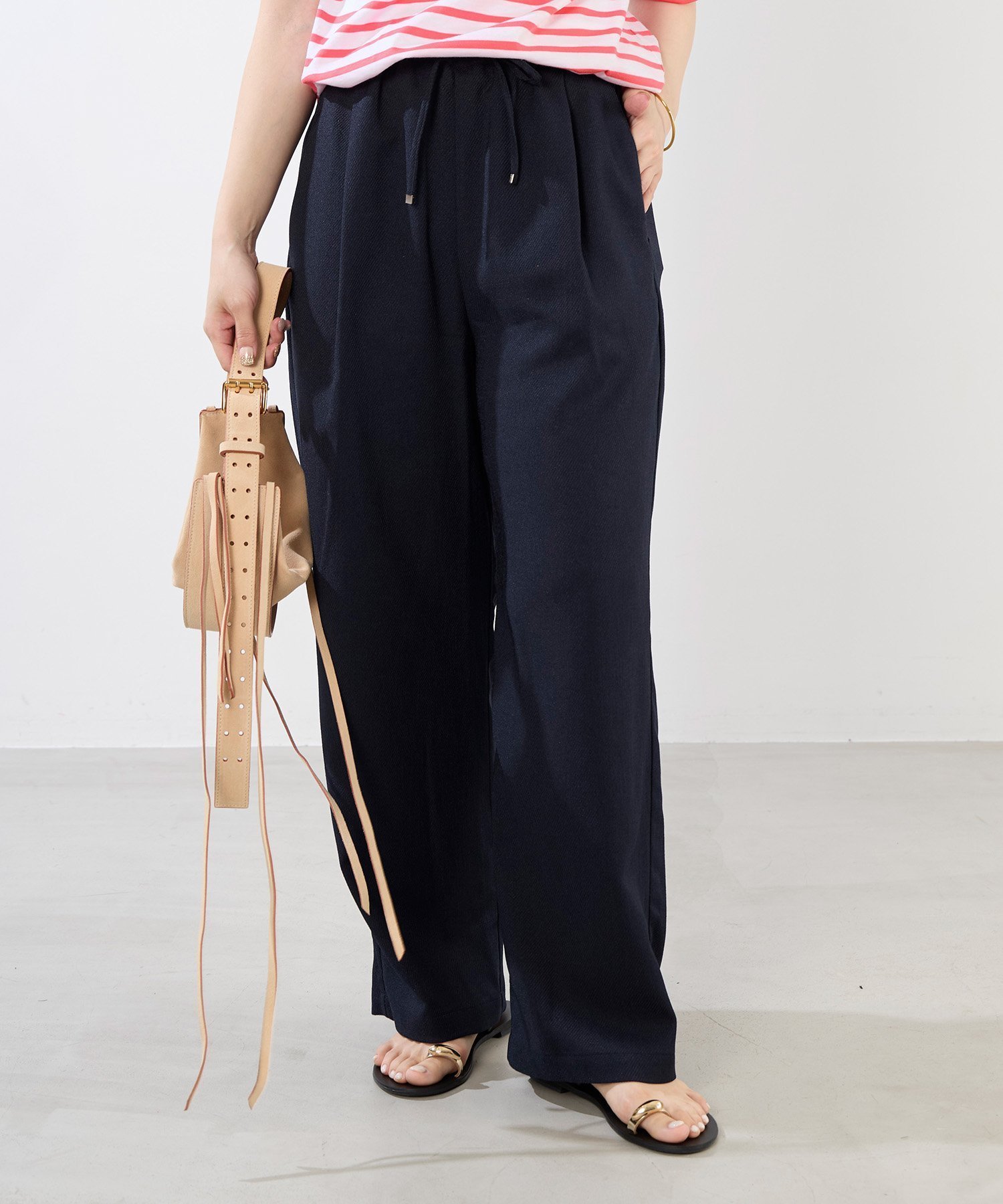【マイカ ディール/MICA & DEAL】のデラリネンイージーパンツ インテリア・キッズ・メンズ・レディースファッション・服の通販 founy(ファニー) 　ファッション　Fashion　レディースファッション　Ladies' Fashion Online　パンツ　Pants　おすすめ　Recommend　ウォッシャブル　Washable　シンプル　Simple　セットアップ　Set Up　フランス　France　エレガント 上品　Elegant　NAVY|ID: prp329100004596351 ipo3291000000032663864