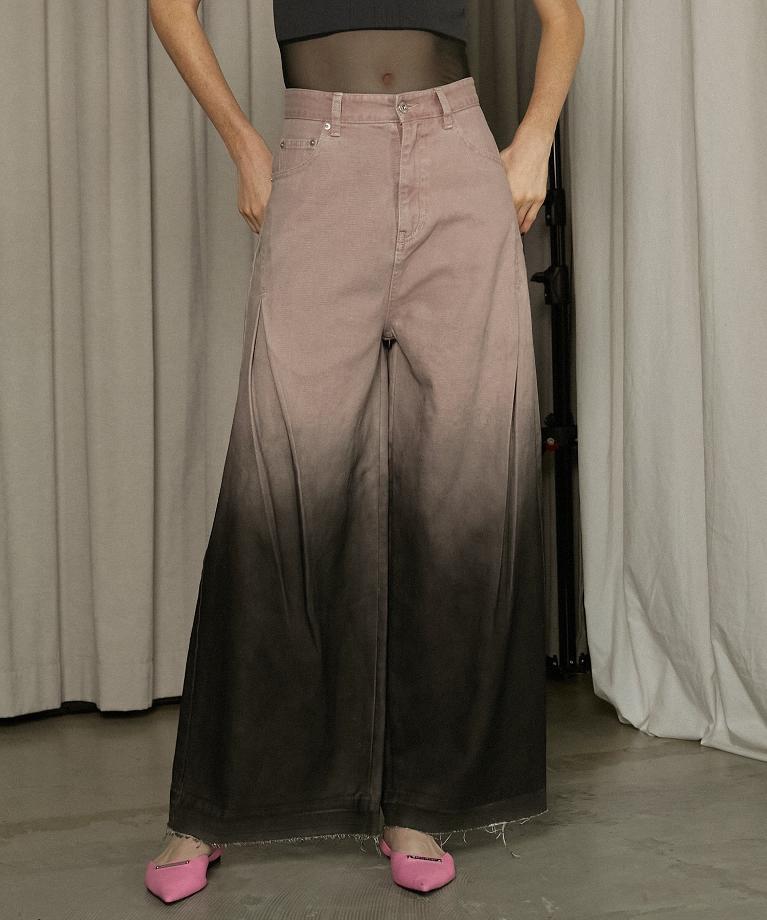 【プランク プロジェクト/PRANK PROJECT】のグラデーションワイドデニムパンツ / Gradient Wide Denim Pants インテリア・キッズ・メンズ・レディースファッション・服の通販 founy(ファニー) 　ファッション　Fashion　レディースファッション　Ladies' Fashion Online　パンツ　Pants　デニムパンツ　Denim Pants　グラデーション　Gradation　ストレート　Straight　セットアップ　Set Up　デニム　Denim　ワイド　Wide　PNK|ID: prp329100004596354 ipo3291000000032663890