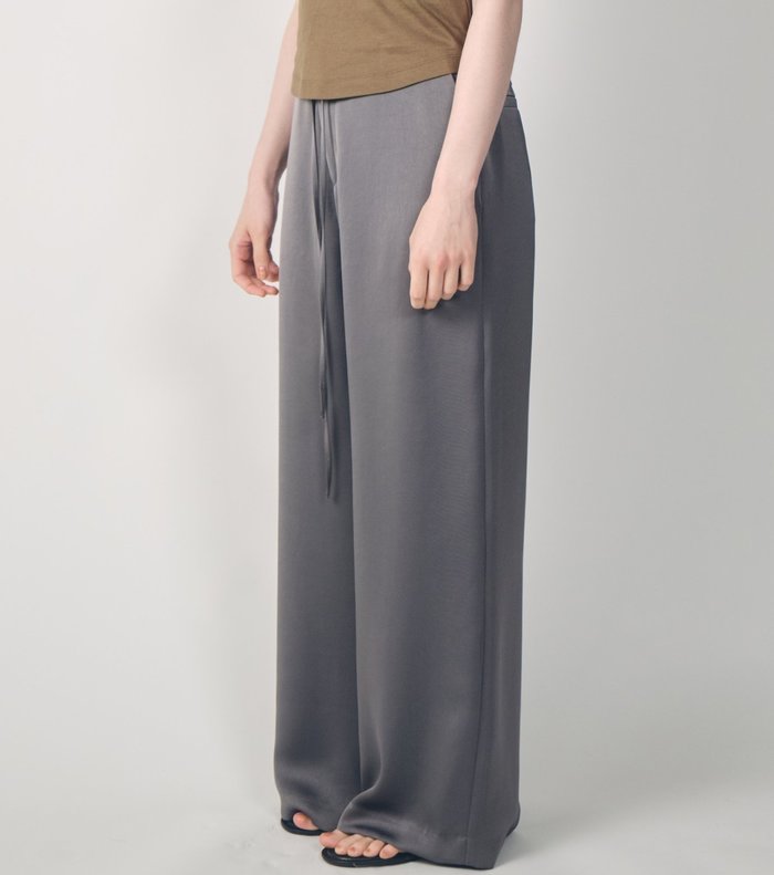 【ルシェル ブルー/LE CIEL BLEU】のサテンリラックスフィットパンツ / Satin Relax Fit Pants インテリア・キッズ・メンズ・レディースファッション・服の通販 founy(ファニー) https://founy.com/ ファッション Fashion レディースファッション Ladies' Fashion Online パンツ Pants おすすめ Recommend ショート Short シルク Silk ストレート Straight セットアップ Set Up ロング Long |ID: prp329100004596381 ipo3291000000032664126