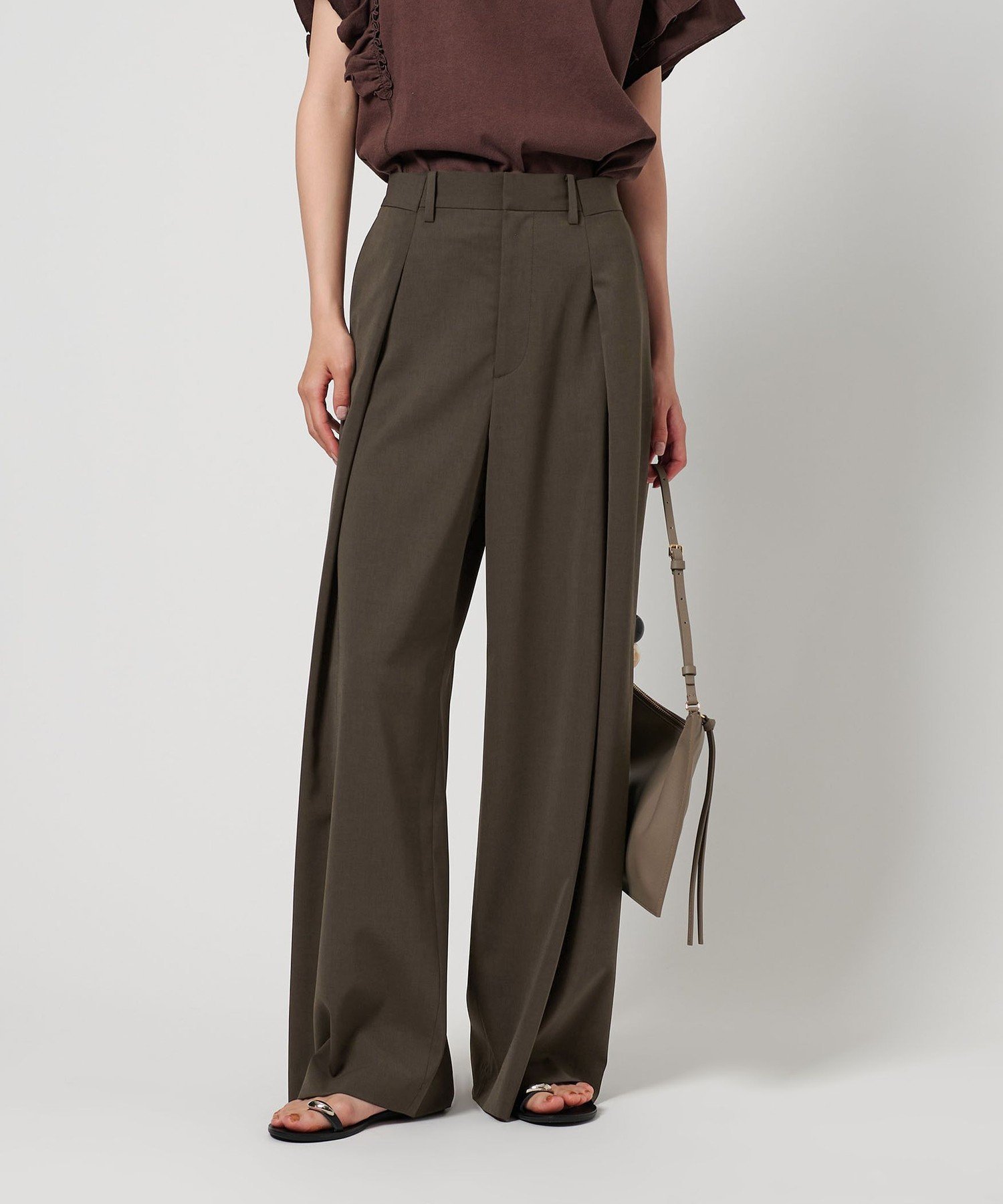 【ビューティ&ユース ユナイテッドアローズ/BEAUTY&YOUTH / UNITED ARROWS】のタックワイドパンツ -吸水速乾/接触冷感- インテリア・キッズ・メンズ・レディースファッション・服の通販 founy(ファニー) 　ファッション　Fashion　レディースファッション　Ladies' Fashion Online　パンツ　Pants　吸水　Water Absorption　ジャケット　Jacket　スラックス　Slacks　ドレープ　Drape　フロント　Front　マニッシュ　Mannish　リメイク　Remake　ルーズ　Loose　ワイド　Wide　おすすめ　Recommend　DK.BROWN|ID: prp329100004596416 ipo3291000000032664441