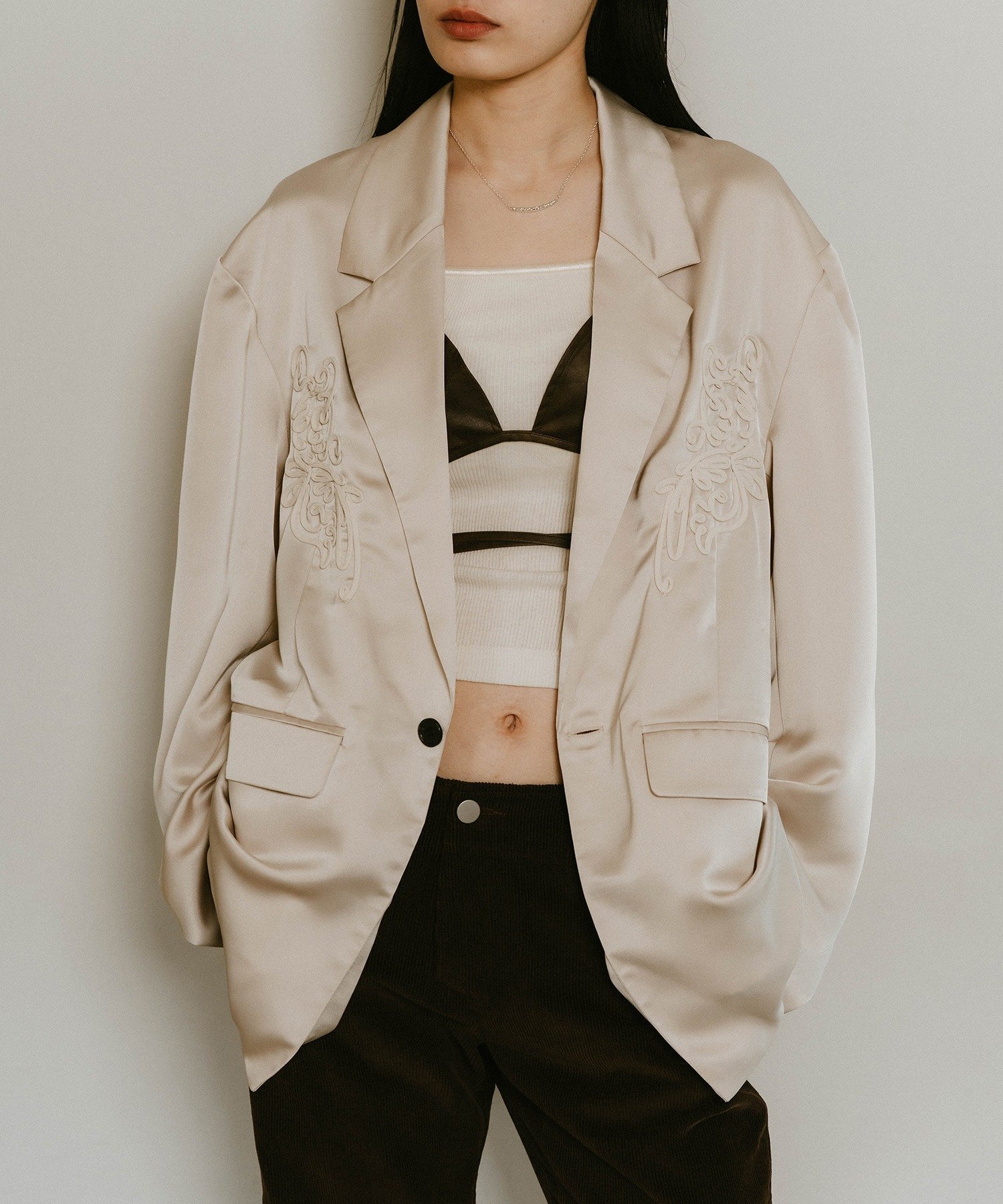 【その他のブランド/Other】のKnuth Marf/embroidered satin jacket 刺繍ジャケット インテリア・キッズ・メンズ・レディースファッション・服の通販 founy(ファニー) 　ファッション　Fashion　レディースファッション　Fashion for Women　アウター　Coat / Outerwear Collection　レディースジャケット・軽アウター　Jackets　アクセサリー　Fashion Accessories　サテン　Satin, Glossy Fabric　ジャケット　Jacket, Outerwear　テーラード　Tailored, Tailored Fit　トレンド　Trend, Trending Now　ドレープ　Drape, Draping Fabric　フロント　Front, Front Design　再入荷　Restock / Back in Stock　エレガント 上品　Elegant　IVR|ID: prp329100004596504 ipo3291000000032665285