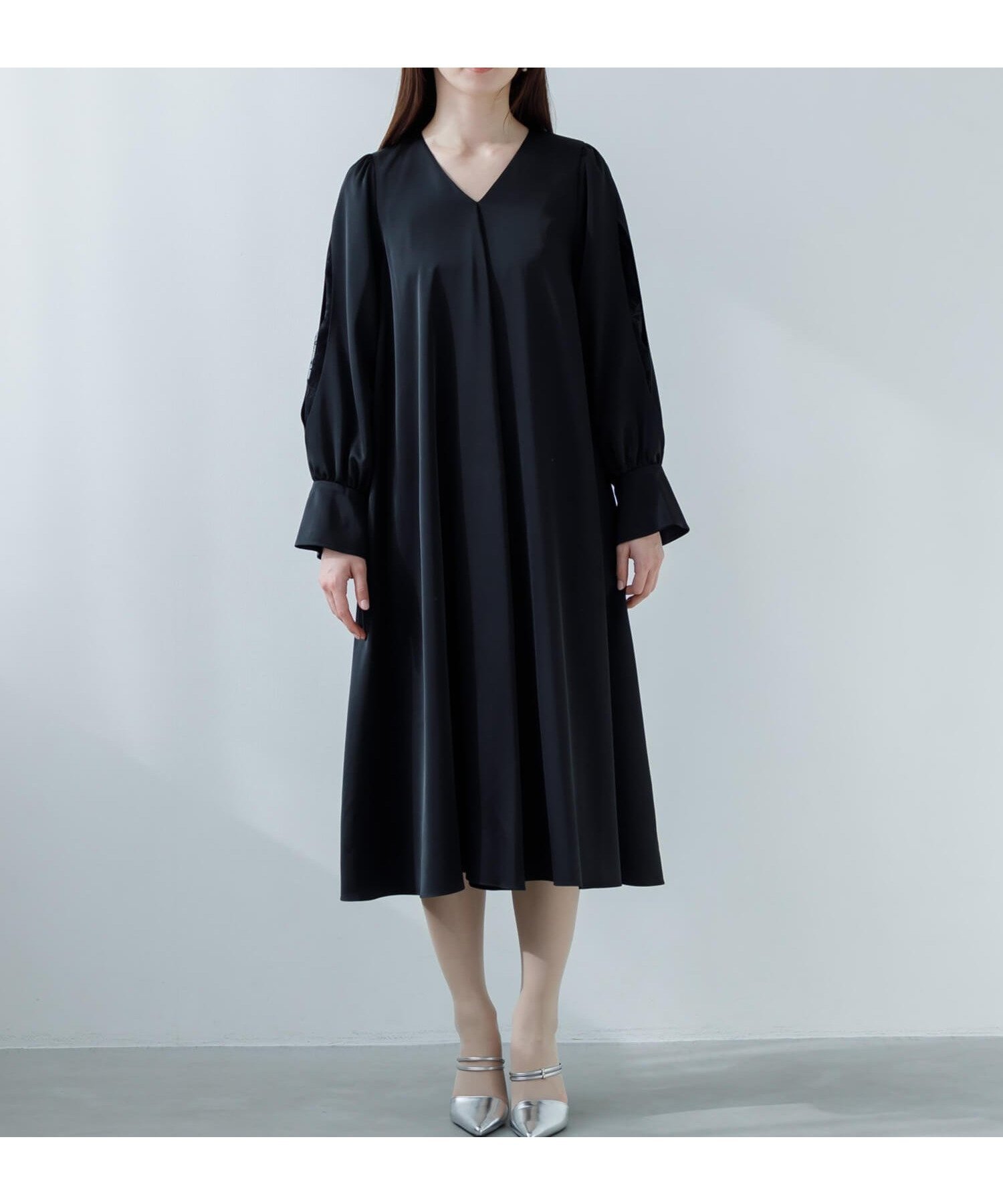 【その他のブランド/Other】の【WEB限定】袖スリットテントラインドレス 人気、トレンドファッション・服の通販 founy(ファニー) 　ファッション　Fashion　レディースファッション　Fashion for Women　トップス・カットソー　Cut & Sew Tops　ワンピース　Dresses　フォーマル・パーティードレス・結婚式用ドレス　Elegant & Casual Dresses　オケージョン　Occasion Wear　コレクション　Collection, Seasonal Line　サテン　Satin, Glossy Fabric　スリット　Slit, Slit Detail　とろみ　Fluid, Flowy Fabric　トレンド　Trend, Trending Now　ドレス　Dress, One-Piece　ドレープ　Drape, Draping Fabric　バランス　Balance, Style Balance　パターン　Pattern, Design Print　フォーマル　Formal, Dressy　ポケット　Pocket, Pocket Detail　レース　Lace, Lace Fabric　おすすめ　Recommended / Our Picks　エレガント 上品　Elegant　セレモニー　Ceremony　結婚式　Wedding　二次会　After Party　 other-1|ID: prp329100004596654 ipo3291000000032667134