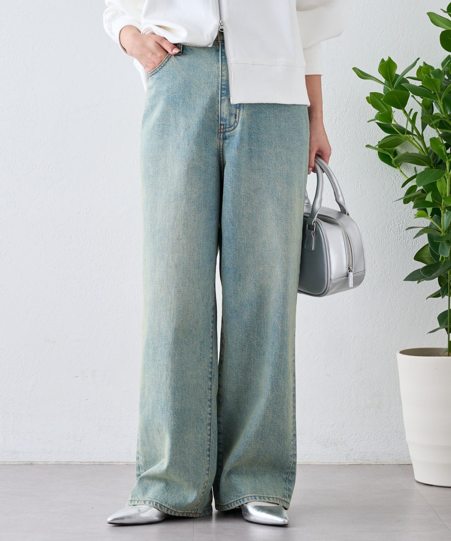 【チャオパニックティピー/CIAOPANIC TYPY】の【OLIVER】vintagedenimワイドストレート インテリア・キッズ・メンズ・レディースファッション・服の通販 founy(ファニー) 　ファッション　Fashion　レディースファッション　Ladies' Fashion Online　ウォッシュ　Wash　ヴィンテージ　Vintage　シンプル　Simple　スウェット　Sweat　ストレート　Straight　デニム　Denim　ワイド　Wide　おすすめ　Recommend　ブルー|ID: prp329100004596716 ipo3291000000032667603
