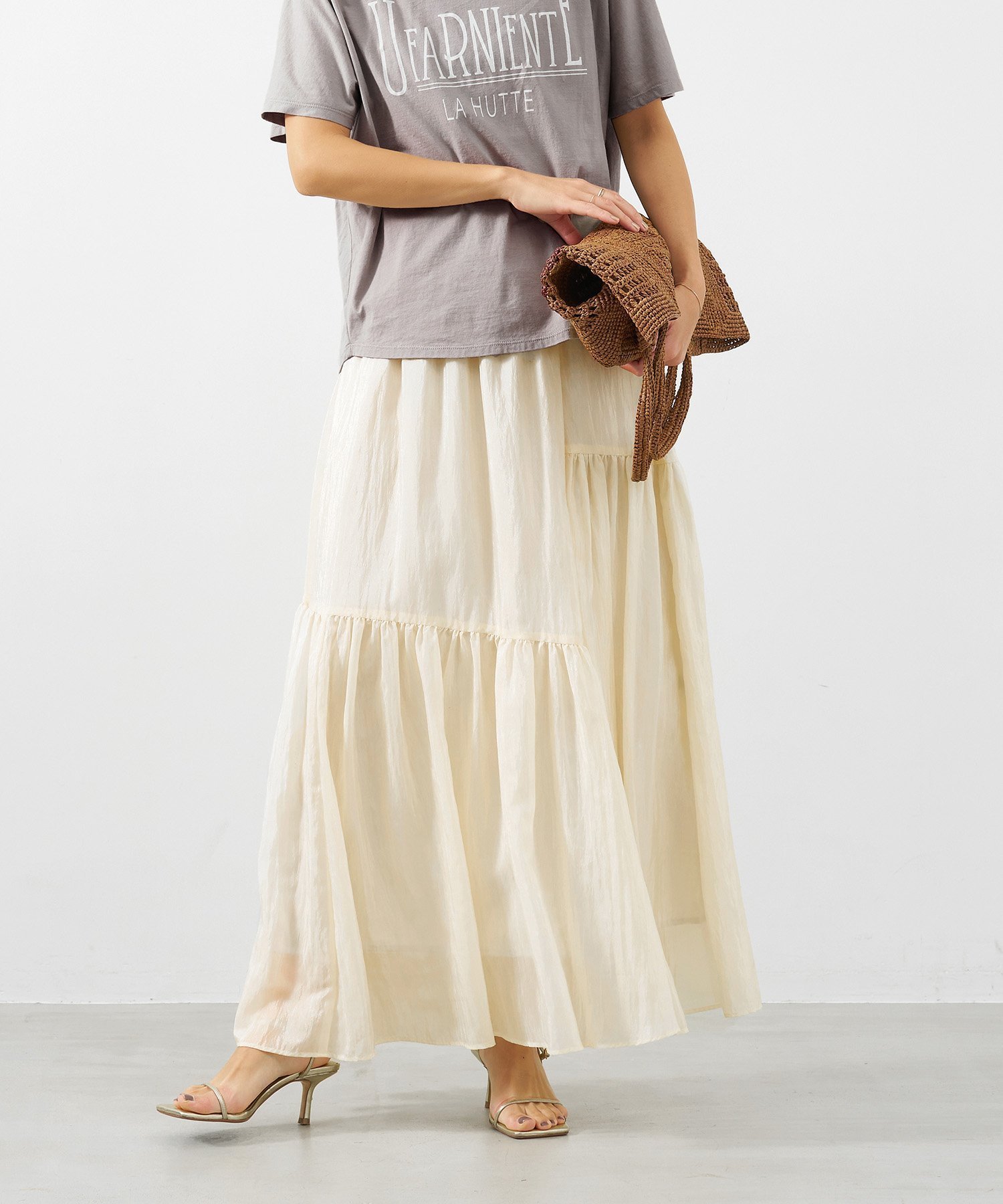 【マイカ ディール/MICA & DEAL】のアシンメトリーギャザースカート インテリア・キッズ・メンズ・レディースファッション・服の通販 founy(ファニー) 　ファッション　Fashion　レディースファッション　Ladies' Fashion Online　スカート　Skirt　アシンメトリー　Asymmetry　ギャザー　Gather　バランス　Balance　夏　Summer　エレガント 上品　Elegant　OFF WHITE|ID: prp329100004596771 ipo3291000000032668014