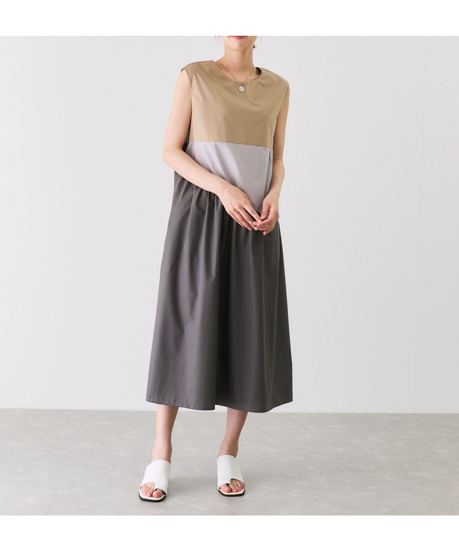 【ジャイロ/JAYRO】の配色ノースリーブワンピース インテリア・キッズ・メンズ・レディースファッション・服の通販 founy(ファニー) 　ファッション　Fashion　レディースファッション　Ladies' Fashion Online　ワンピース　Dress　おすすめ　Recommend　エレガント 上品　Elegant　ギャザー　Gather　サンダル　Sandals　ジャケット　Jacket　デニム　Denim　ノースリーブ　No Sleeve　フレア　Flare　ポケット　Pocket　ロング　Long　夏　Summer　春　Spring　S/S・春夏　Ss・Spring/Summer　ベージュ(27)|ID: prp329100004596893 ipo3291000000032669231