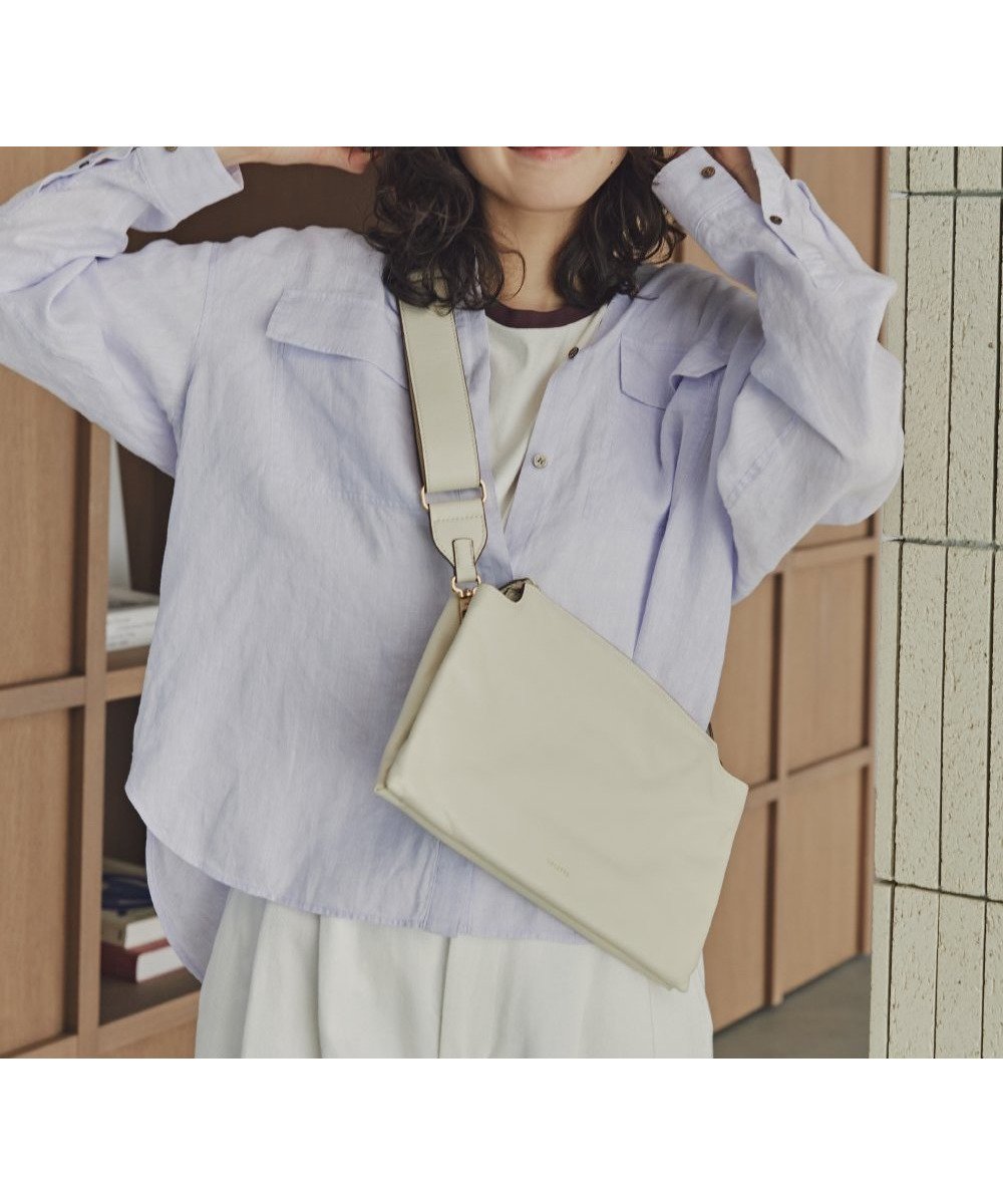 【ヒューマンウーマン/HUMAN WOMAN】のハードマンリネンバンドカラーシャツブラウス 人気、トレンドファッション・服の通販 founy(ファニー) 　ファッション　Fashion　レディースファッション　Ladies' Fashion Online　トップス・カットソー　Tops/Tshirt　シャツ/ブラウス　Shirts/Blouses　おすすめ　Recommend　カフス　Cuffs　シアー　Sheer　スタンダード　Standard　フラップ　Flap　フランス　France　フロント　Front　ボックス　Box　ポケット　Pocket　リネン　Linen　エレガント 上品　Elegant　人気　Popularity　夏　Summer　定番　Standard　 other-1|ID: prp329100004596906 ipo3291000000032669357