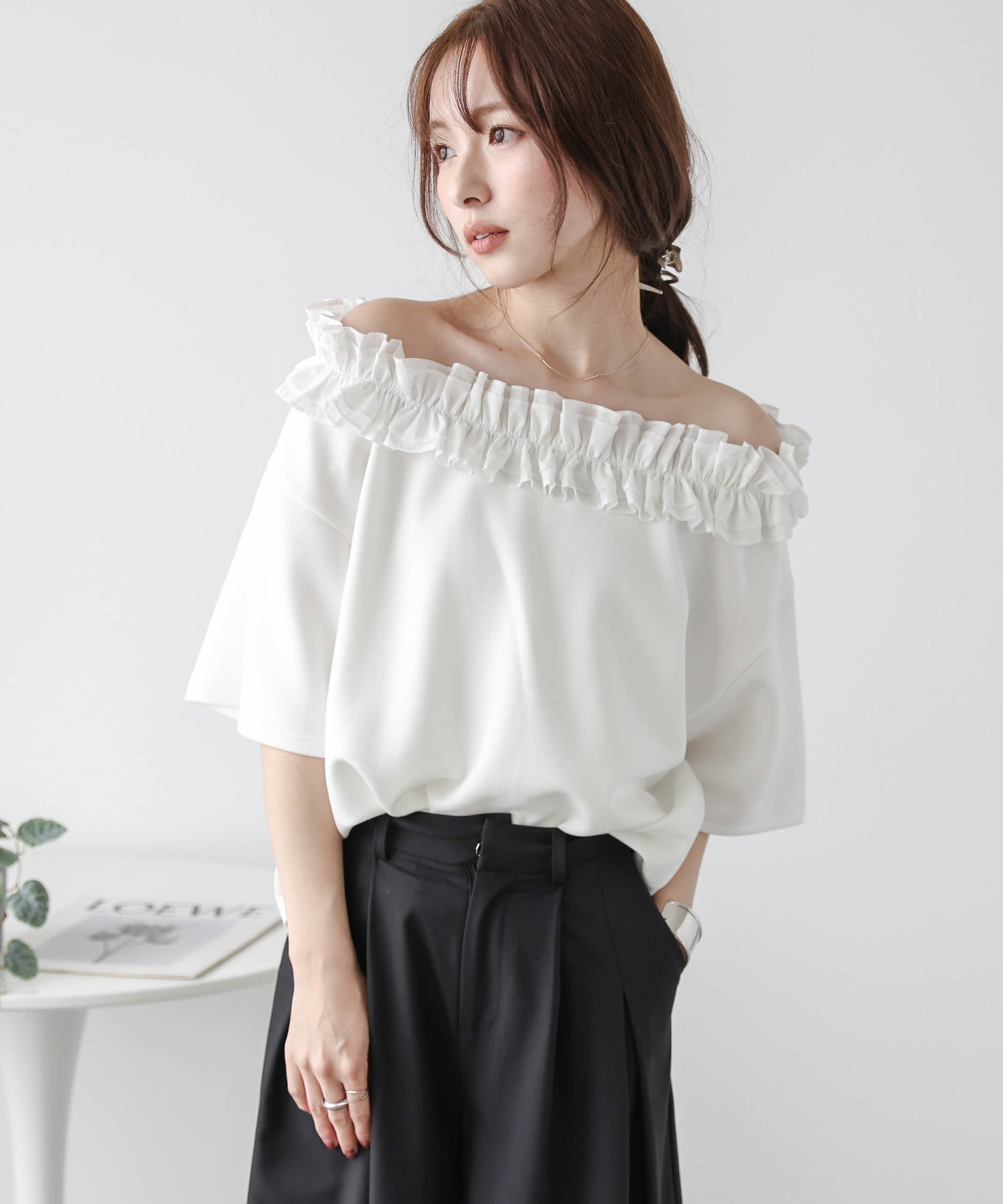 【その他のブランド/Other】のフリルオフショルダープルオーバー 人気、トレンドファッション・服の通販 founy(ファニー) 　ファッション　Fashion　レディースファッション　Ladies' Fashion Online　トップス・カットソー　Tops/Tshirt　プルオーバー　Pullover　オフショル　Off Shoulder　ギャザー　Gather　フリル　Frills　ラウンド　Round　ワンショル　One Shoulder　エレガント 上品　Elegant　 other-1|ID: prp329100004596936 ipo3291000000032669767