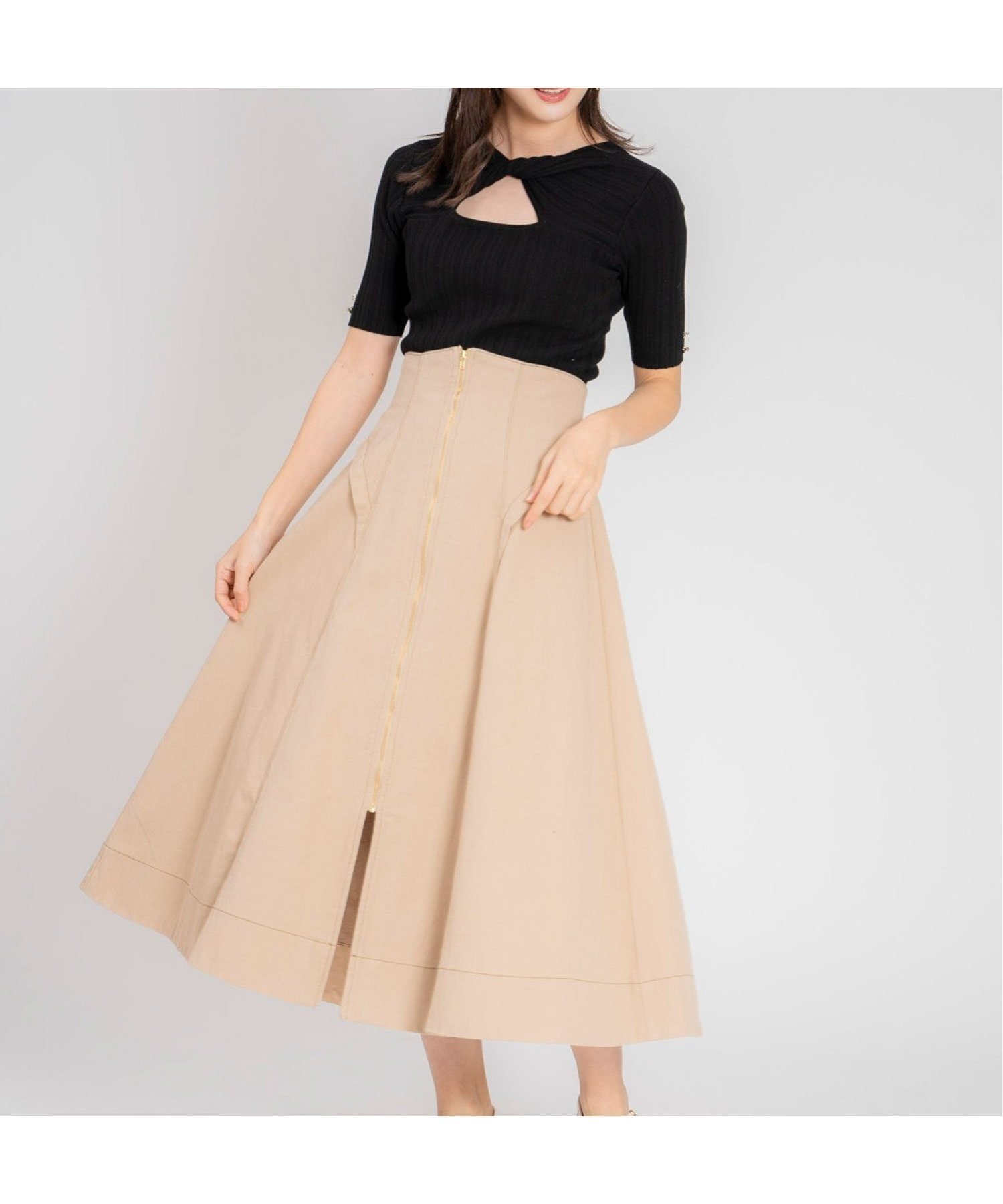 【ノエラ/Noela】のジップデザインスカート インテリア・キッズ・メンズ・レディースファッション・服の通販 founy(ファニー) 　ファッション　Fashion　レディースファッション　Ladies' Fashion Online　スカート　Skirt　スリット　Slit　フィット　Fit　フレア　Flare　ポケット　Pocket　ヨーク　Yoke　切替　Switching　ベージュ|ID: prp329100004596962 ipo3291000000032670160