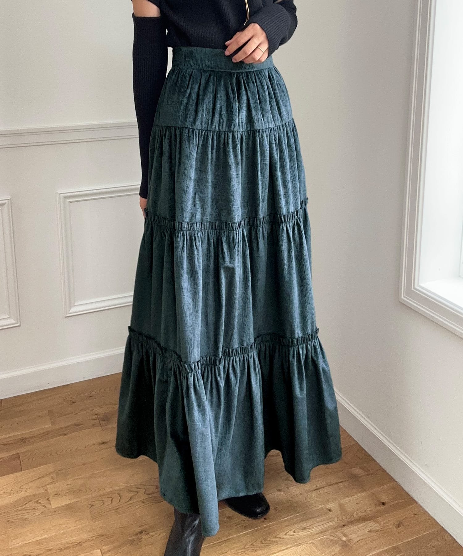 【ジュノア/JUNOAH】のジャガードべロアティアードスカート インテリア・キッズ・メンズ・レディースファッション・服の通販 founy(ファニー) 　ファッション　Fashion　レディースファッション　Ladies' Fashion Online　スカート　Skirt　ティアードスカート　Tiered Skirts　チャコール|ID: prp329100004596995 ipo3291000000032670633
