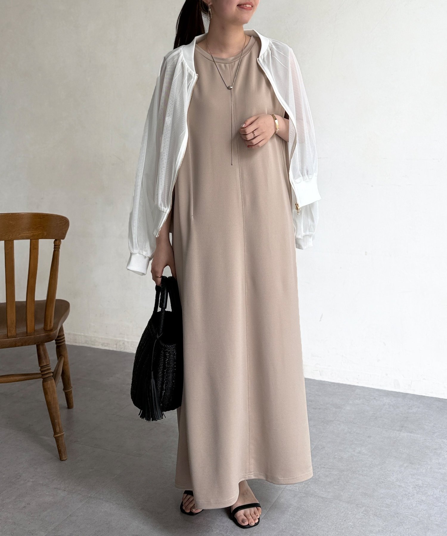 【シェトワ/Chez toi】のカットノースリワンピース インテリア・キッズ・メンズ・レディースファッション・服の通販 founy(ファニー) 　ファッション　Fashion　レディースファッション　Ladies' Fashion Online　ワンピース　Dress　カーディガン　Cardigan　シンプル　Simple　ジャケット　Jacket　ストライプ　Stripe　メタリック　Metallic　リラックス　Relax　ロング　Long　プチプライス・低価格　Affordable　おすすめ　Recommend　グレージュ|ID: prp329100004597072 ipo3291000000032671382